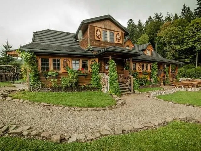 Siedlisko Carpathia/ Lutowiska – Lutowiska, Polska