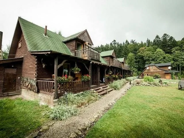 Siedlisko Carpathia/ Lutowiska – Lutowiska, Polska