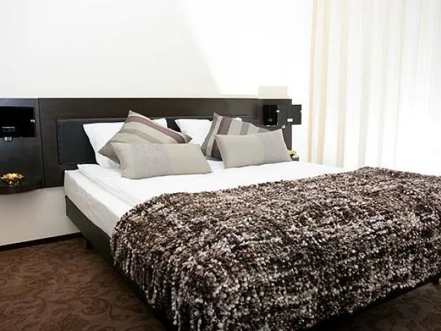 Hotel "ISKIERKA" Mielec – Mielec, Polska