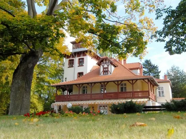 Straszny Dwór, Restauracja – Hotel Chodzież – Chodzież, Polska