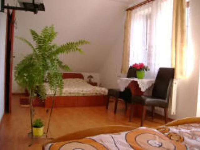 POKOJE GOŚCINNE EMILIO Kudowa-Zdrój Spanie – Kudowa-Zdrój, Polska