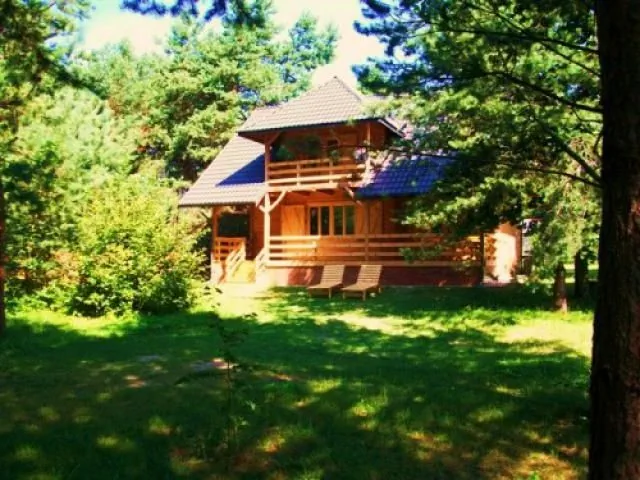 "U ALEKSA" DOMKI CALOROCZNE Susiec – Susiec, Polska
