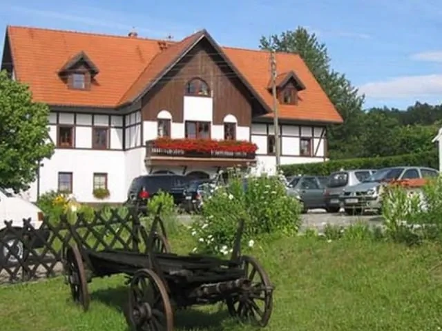 Gościniec Nowa Wioska – Wałbrzych, Polska