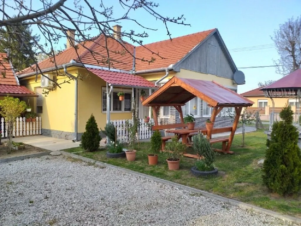 Erzsébet Vendégház Balatonboglár - foto 6