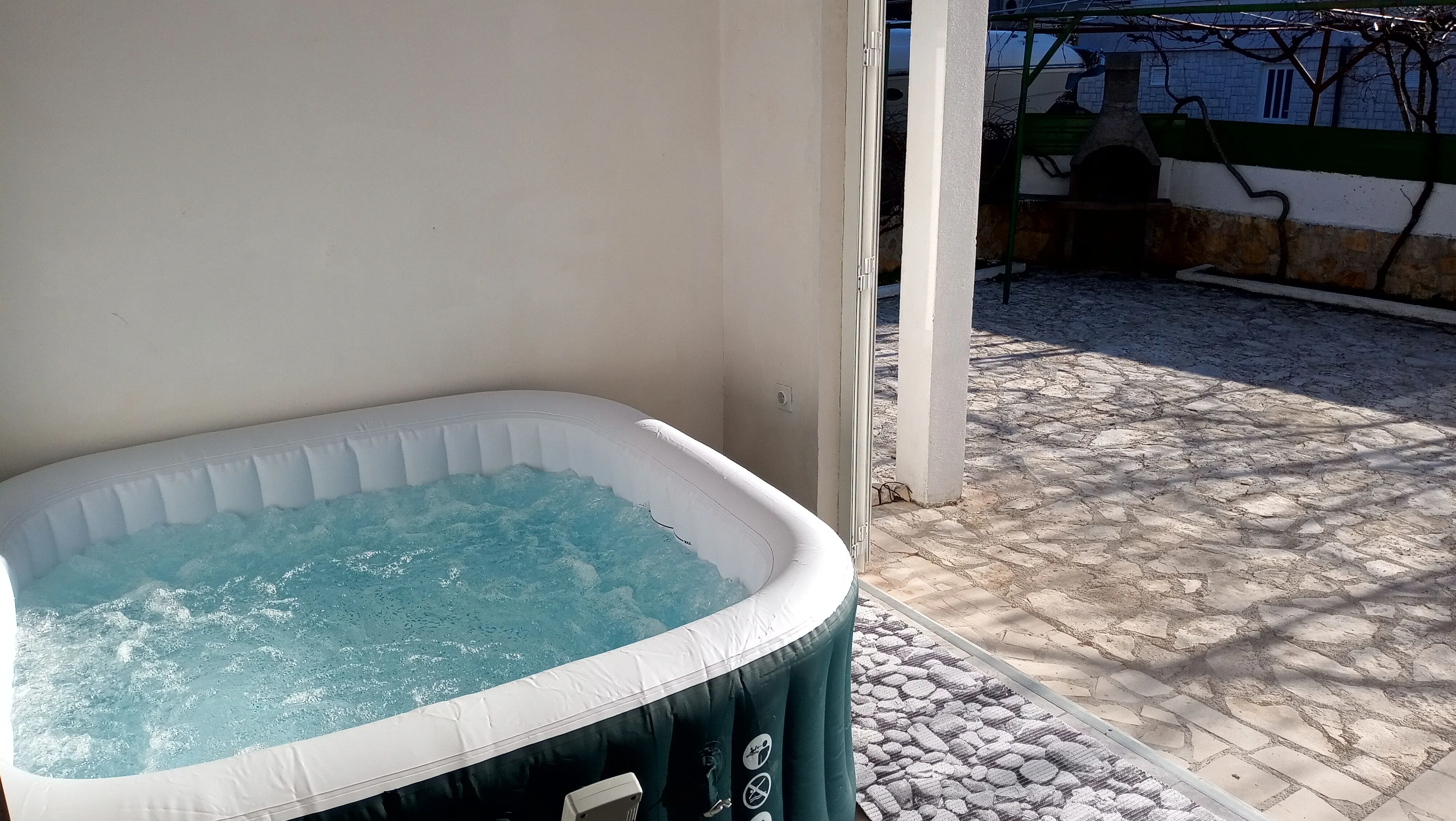 Beachfront House With Hot TubVinišće, Trogir - 14704 Vinišće – Vinišće, Chorwacja