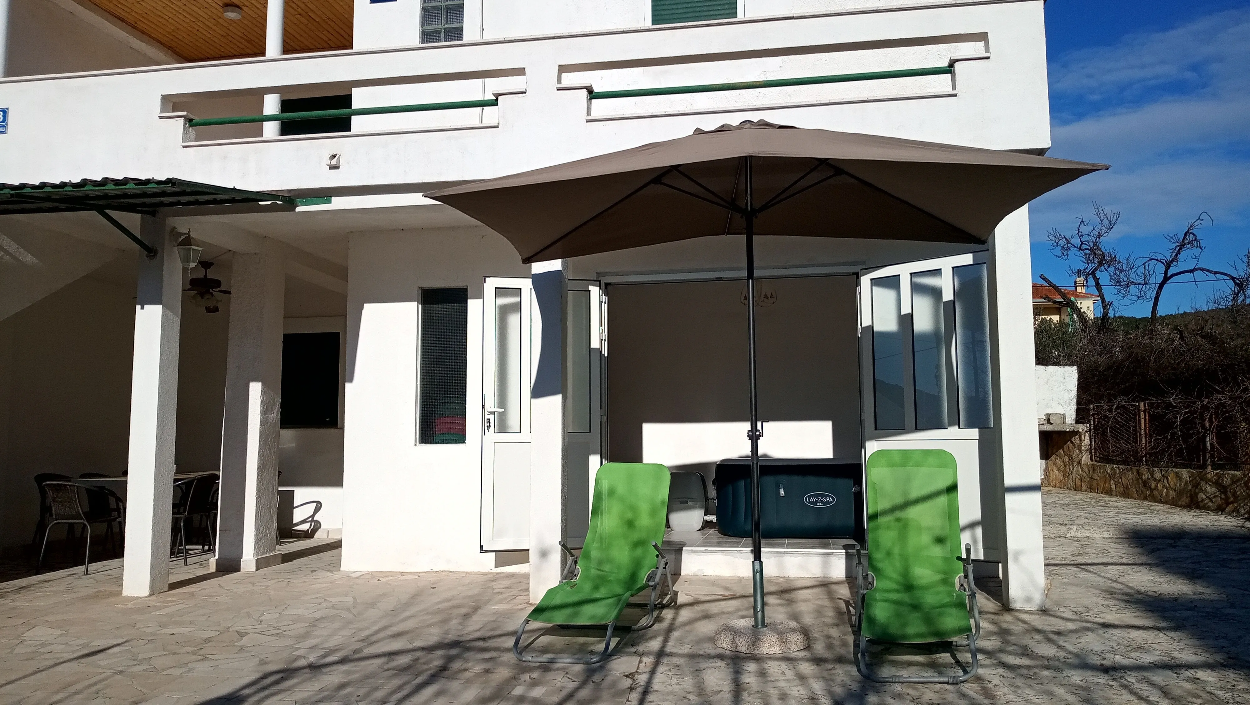 Beachfront House With Hot TubVinišće, Trogir - 14704 Vinišće – Vinišće, Chorwacja