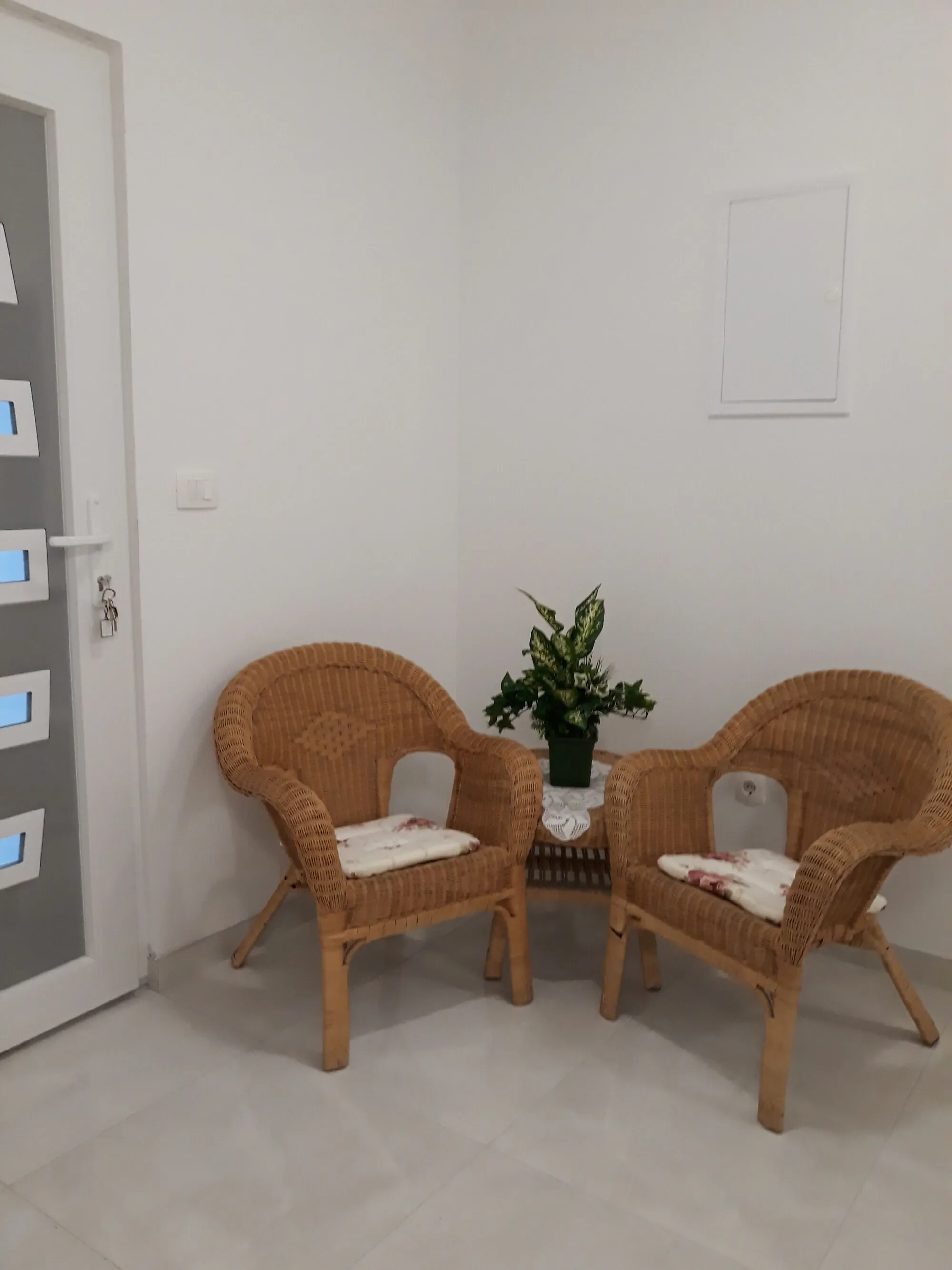 Apartments With Parking Space Medići, Omiš - 1045 Medići – Medići, Croația