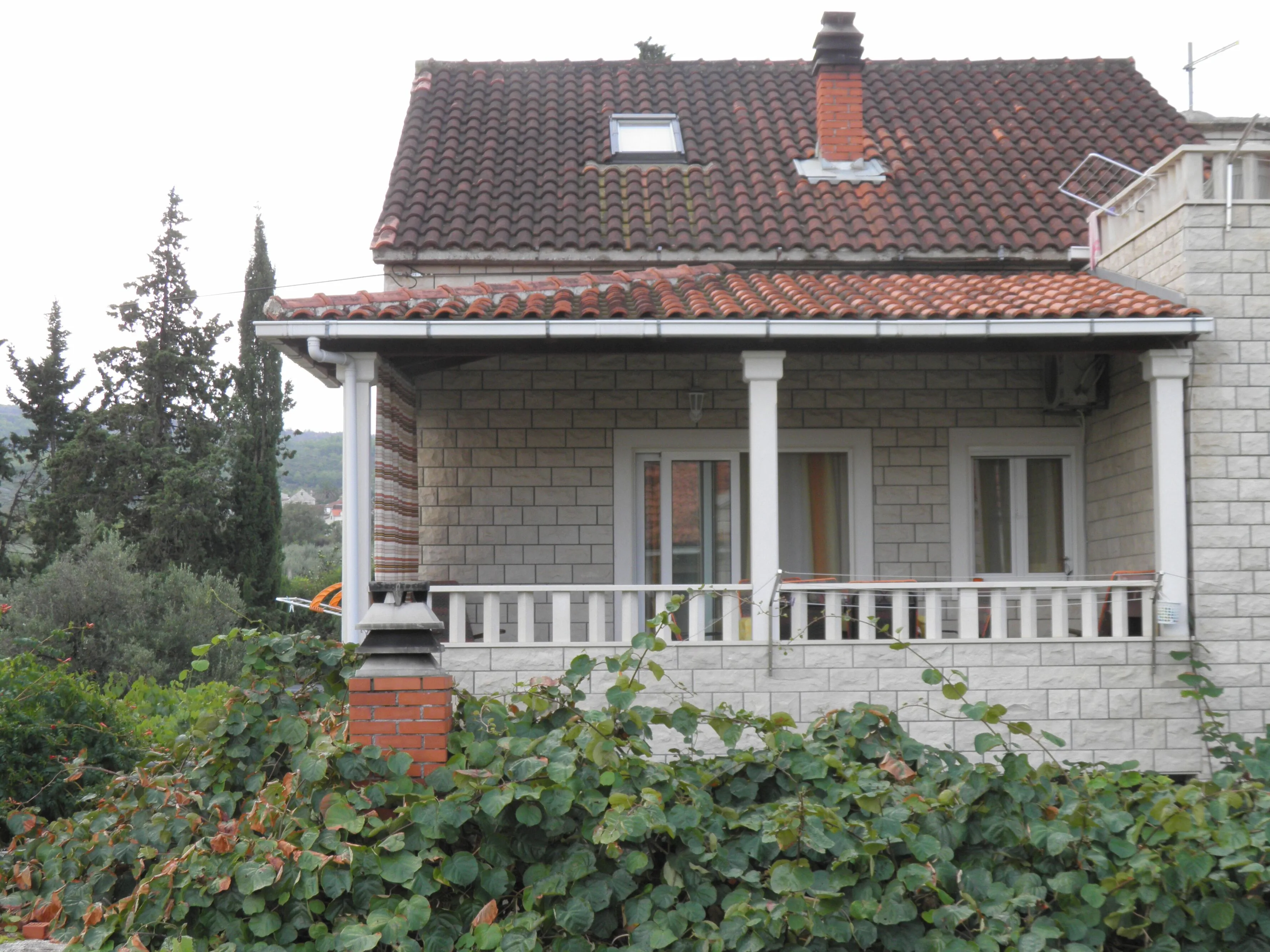 Apartments With Parking Space Mirca, Brač - 2838 Mirca – Mirca, Croația