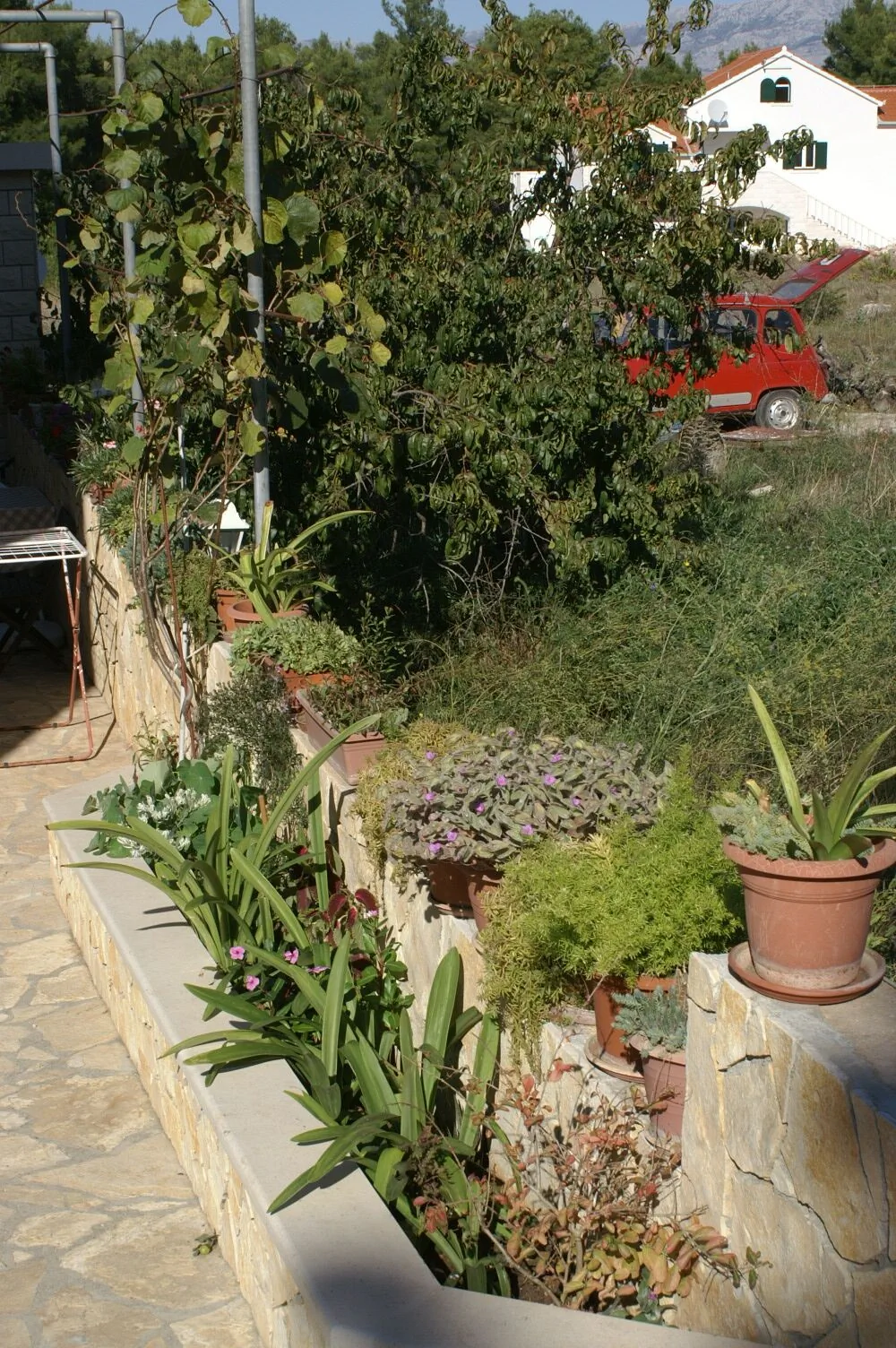 Apartments With Parking Space Mirca, Brač - 2838 Mirca – Mirca, Croația