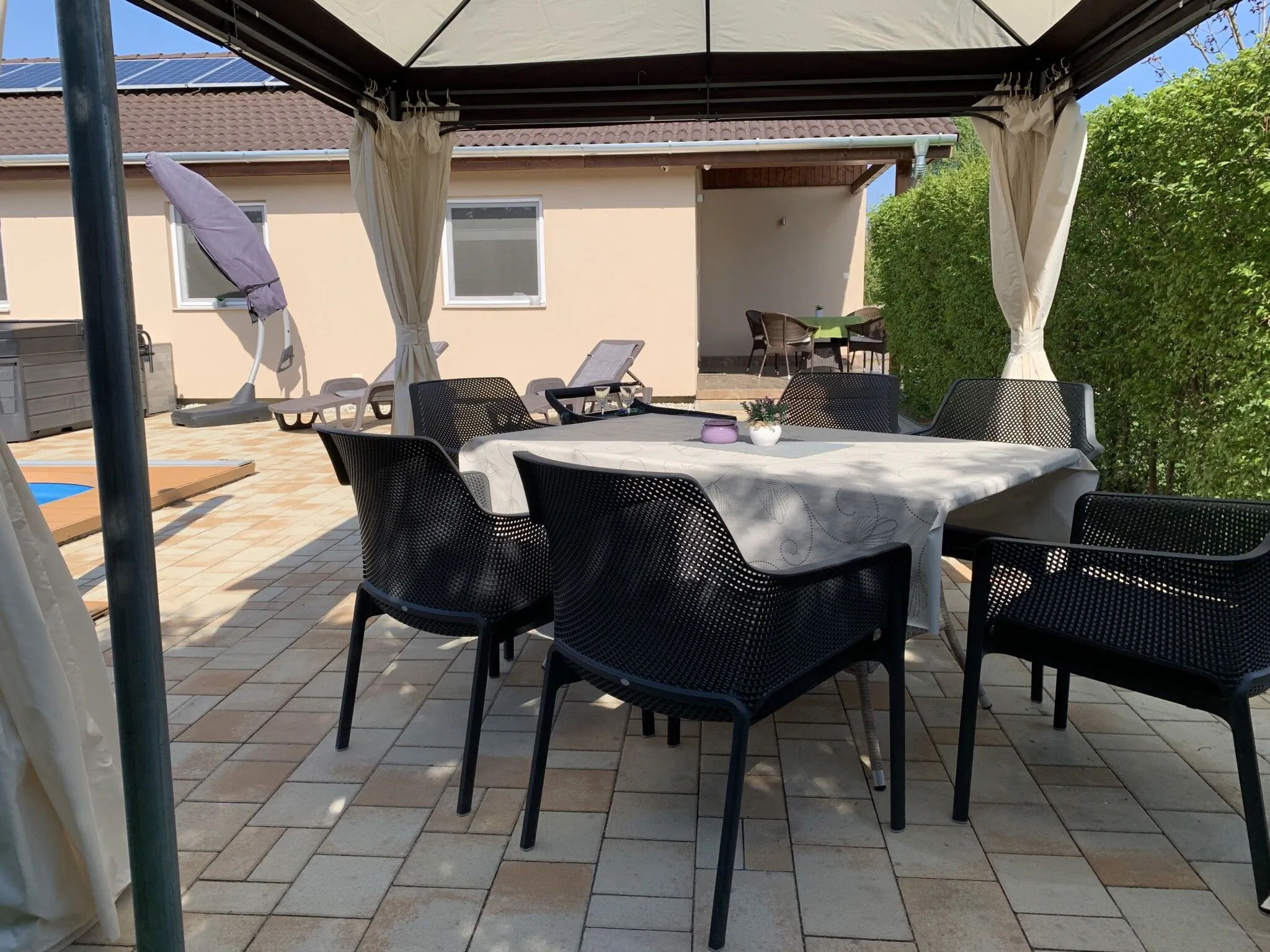 Fullhouse Apartmanház Zamárdi – Zamárdi, Ungaria