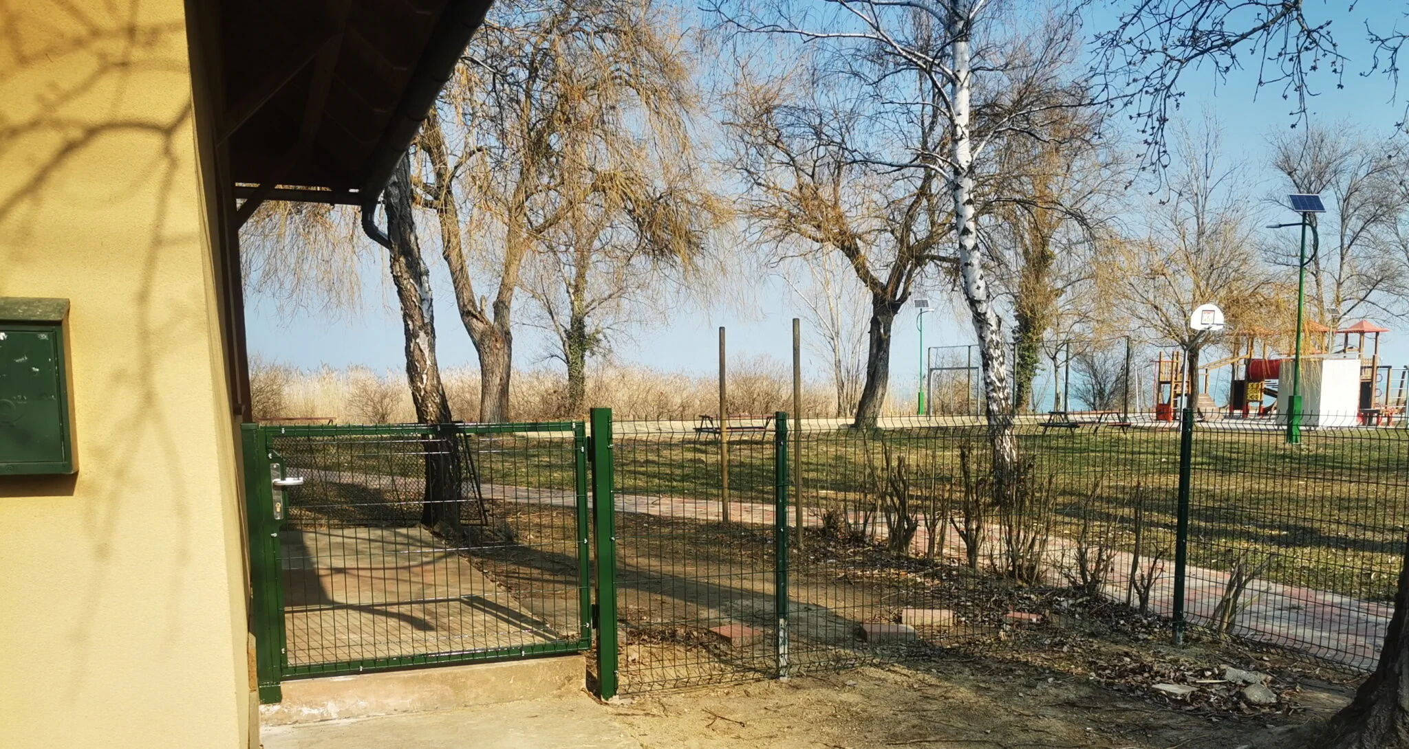 Nap-Hal Vízparti Ház Balatonszárszó – Balatonszárszó, Ungaria