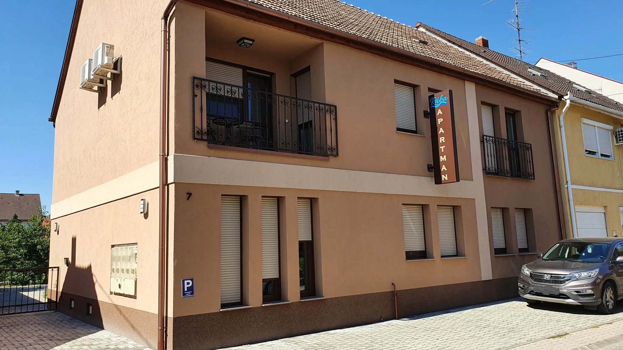 RÁBA Apartmanház Sárvár – Sárvár, Ungaria