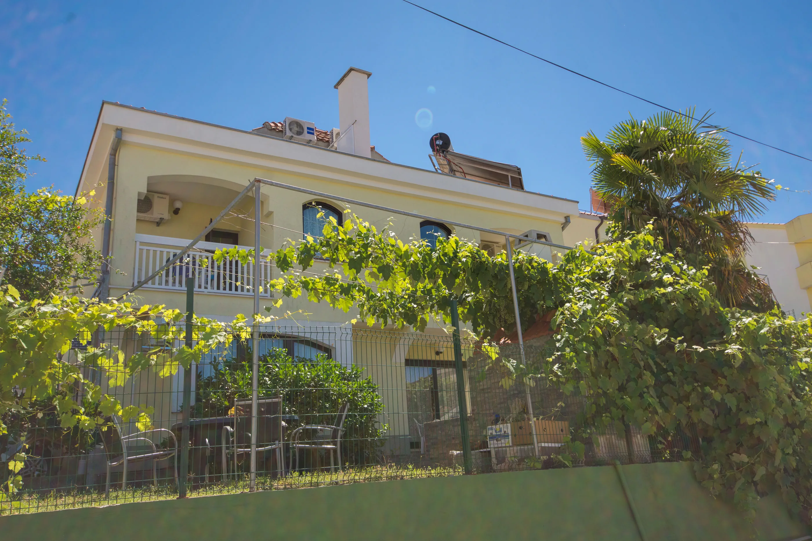 Apartments Pero Okrug Gornji – Okrug Gornji, Chorvatsko