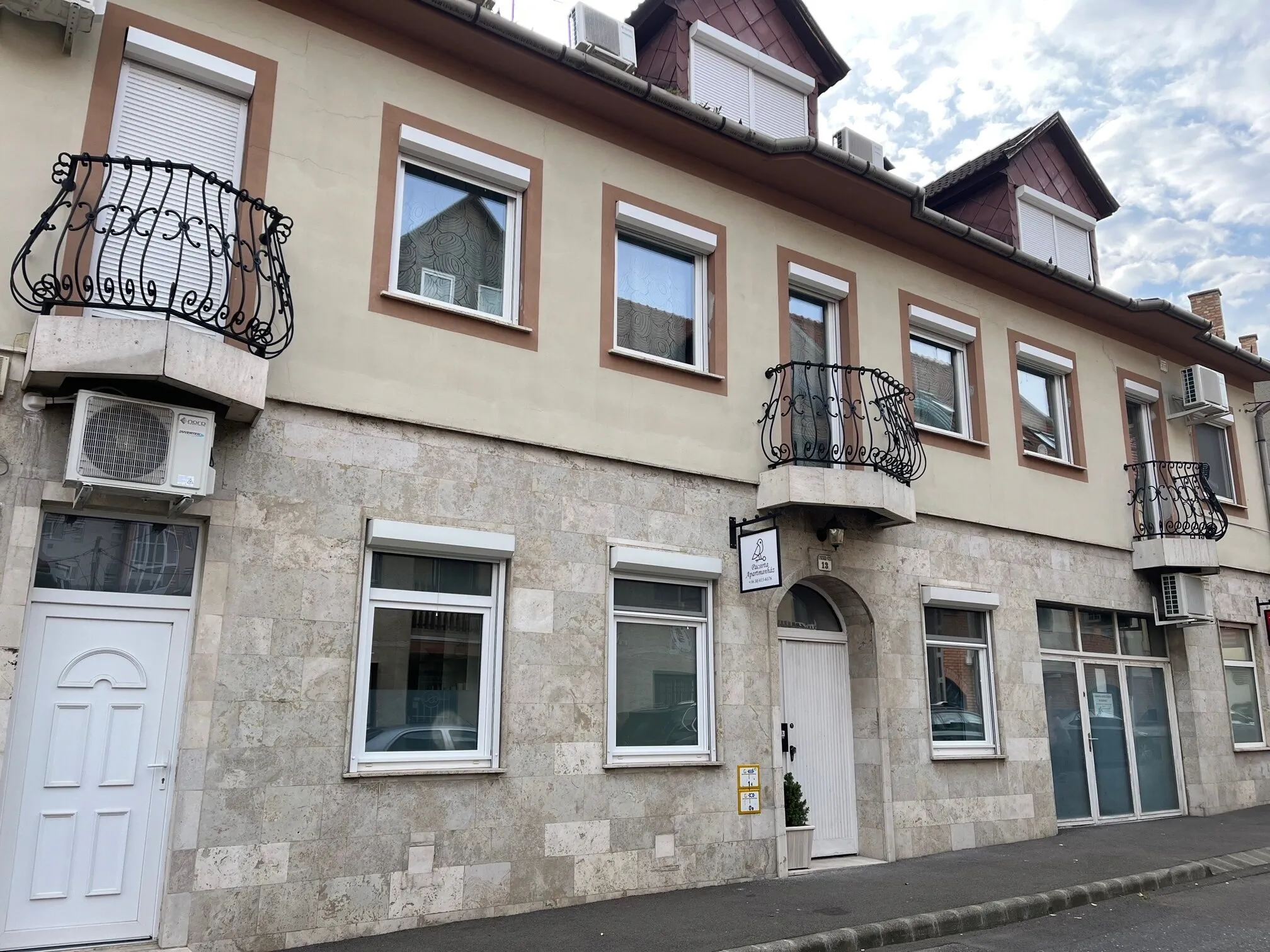 Pacsirta Apartmanház Eger – Eger, Ungaria
