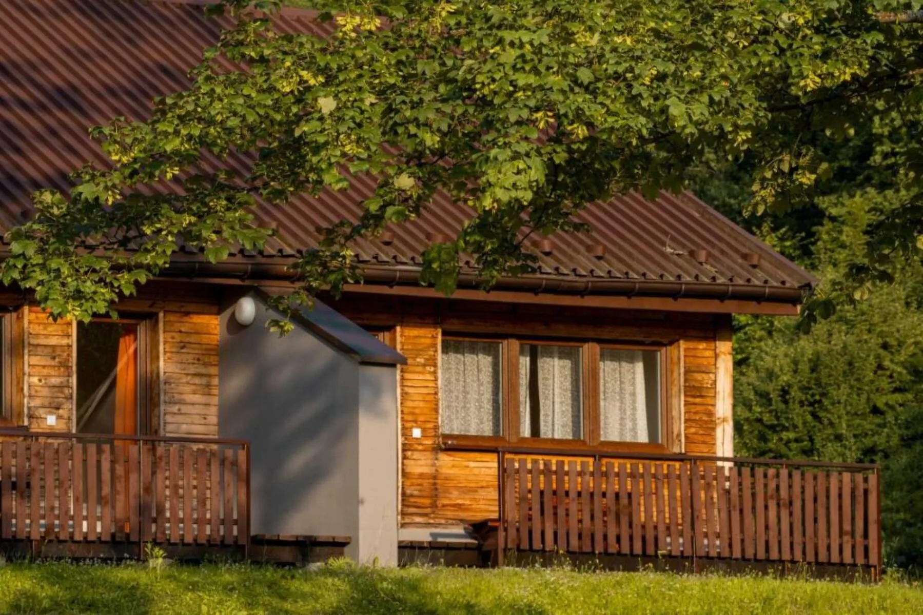 Ośrodek Wypoczynkowy " BIESZCZADY" – Myczkowce, Polska