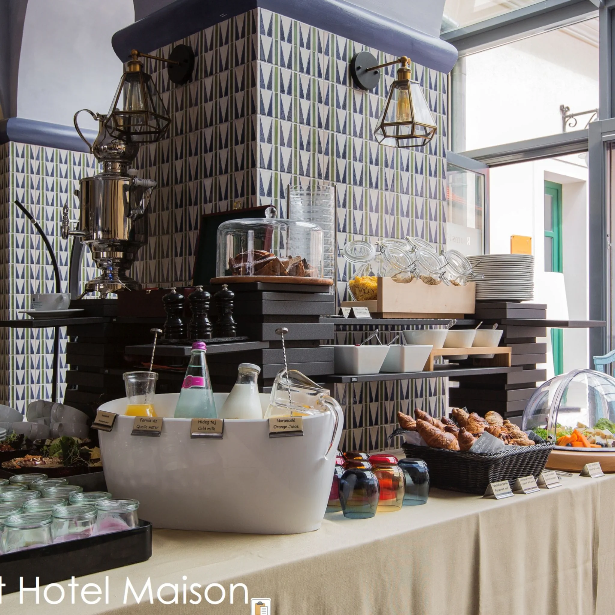 Maison Bistro & Hotel Budapest – Budapesta, Ungaria