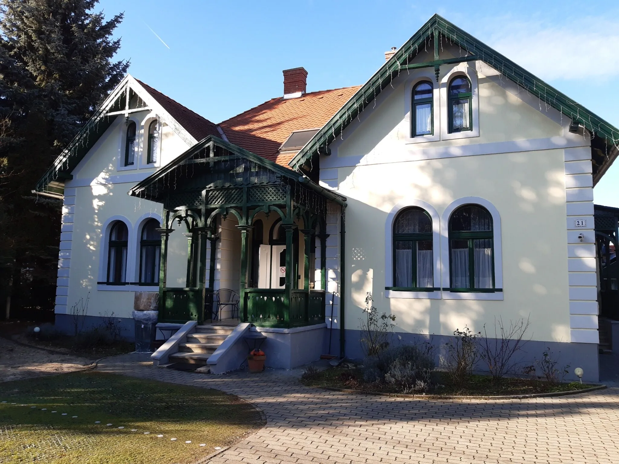 Szalay Villa Veszprém - foto 1