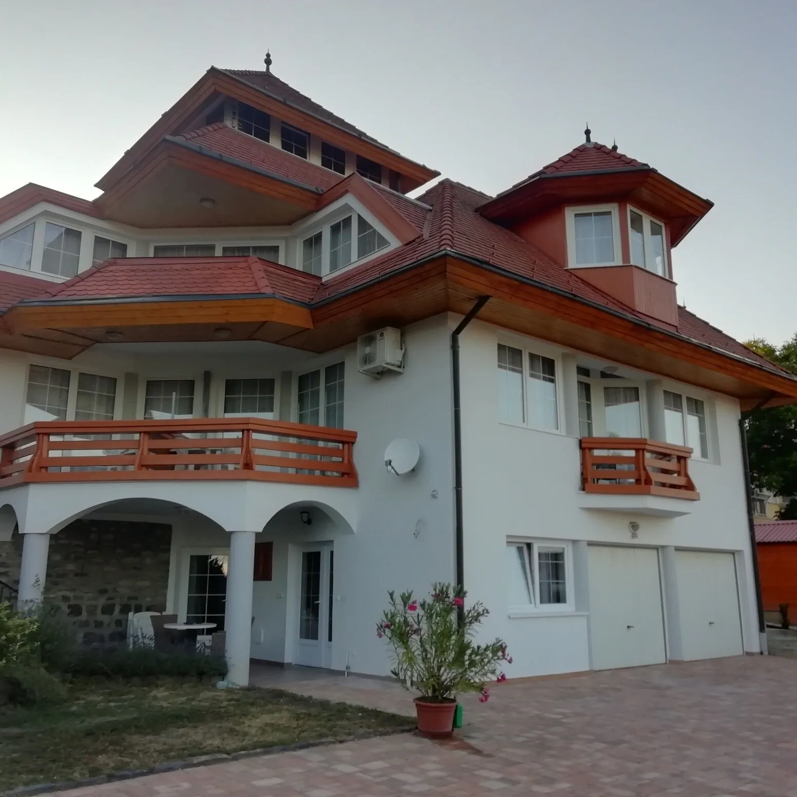 Villa Kolics Apartman Hévíz – Hévíz, Węgry