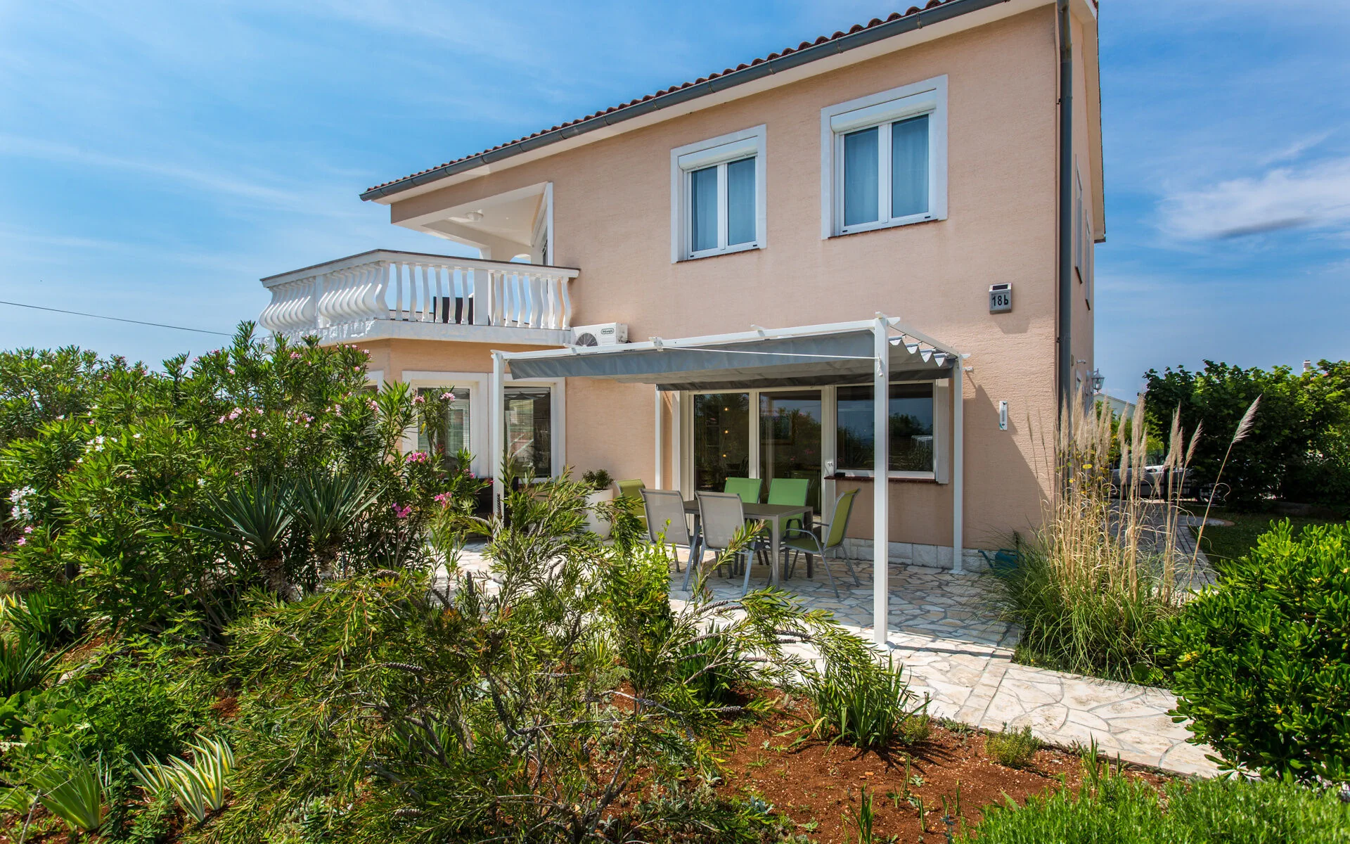 Holiday home Nika Linardići – Linardići, Croația