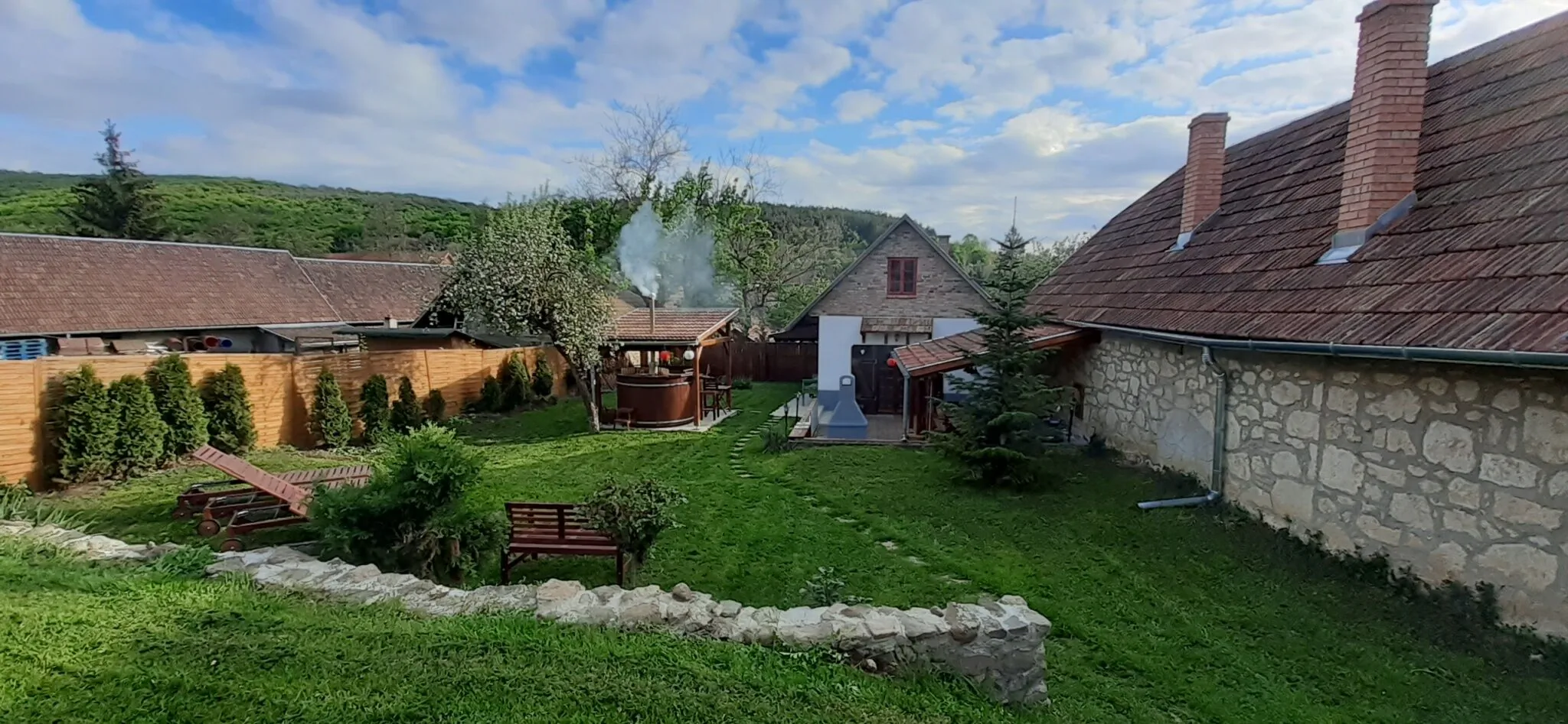 Padláskincsek Vendégház Nagybörzsöny – Nagybörzsöny, Ungaria