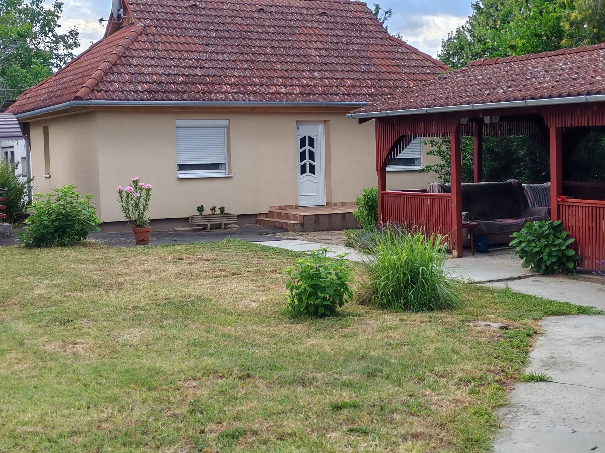 Domi Apartman Balatonlelle – Balatonlelle, Ungaria