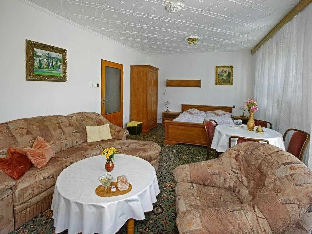 Villa Hany Mariánské Lázně – Mariańskie Łaźnie, Czechy