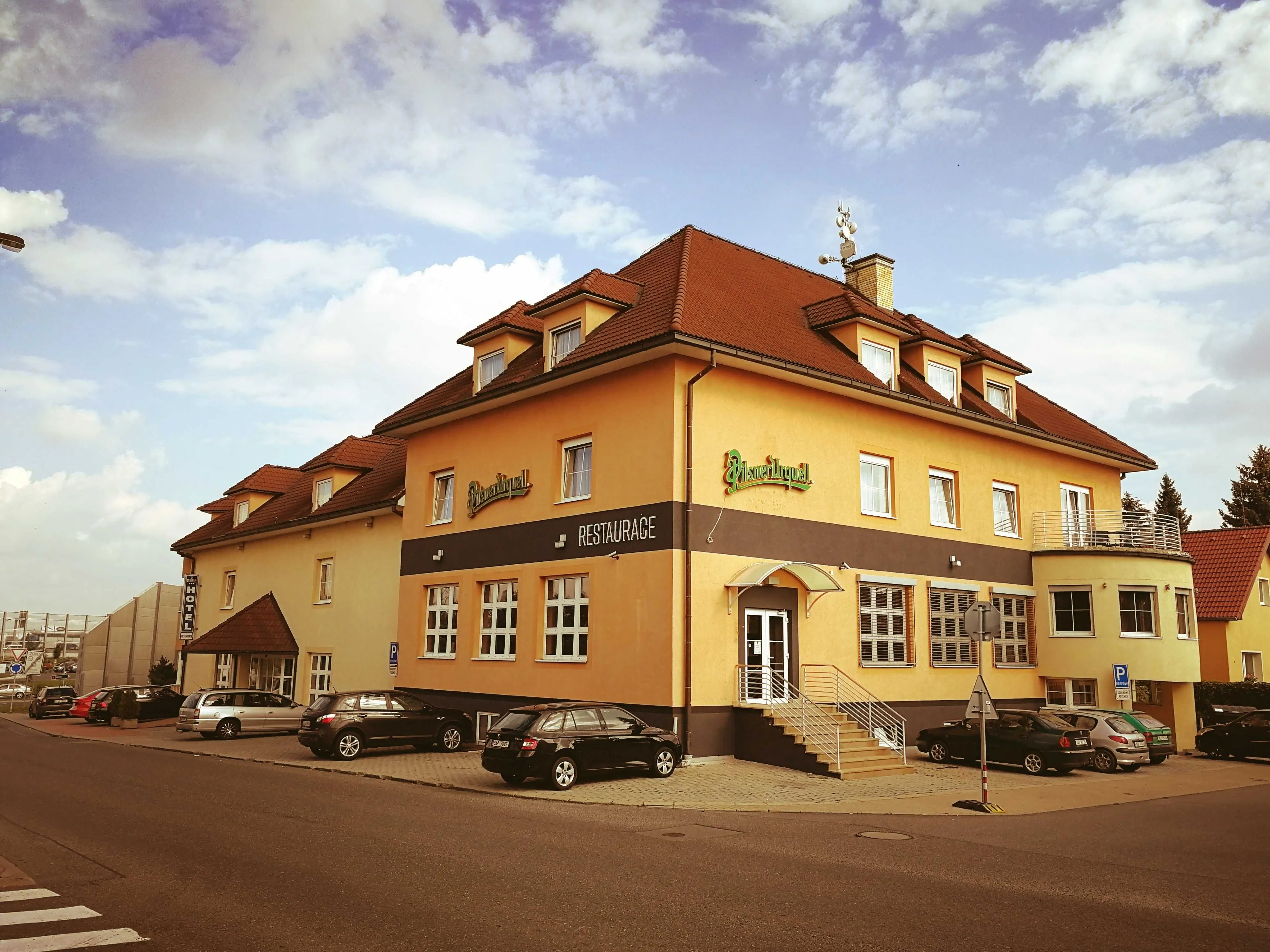 HOTEL TULIPÁN Průhonice - foto 10