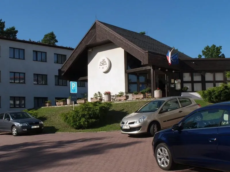 Hotel Astra Tuchlovice – Tuchlovice, Republica Cehă