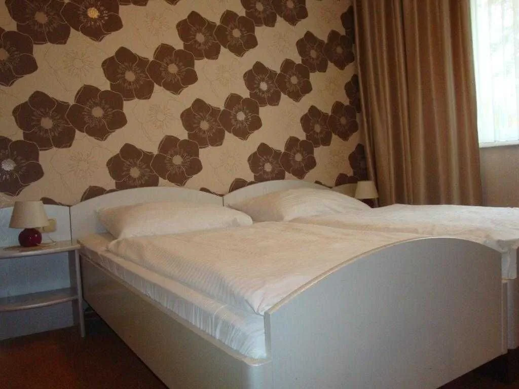 Hotel Astra Tuchlovice – Tuchlovice, Republica Cehă