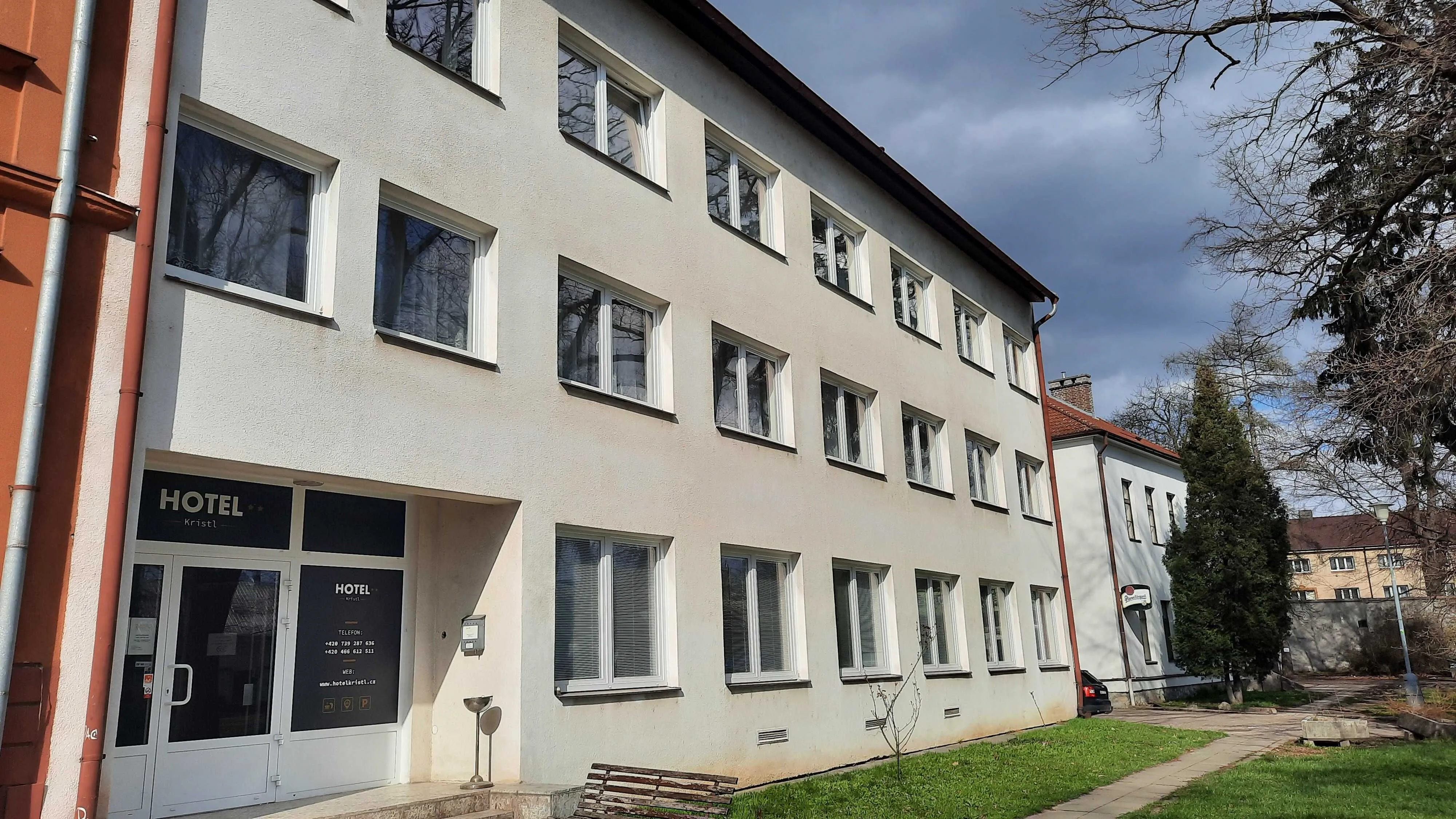 Hotel Kristl Pardubice – Pardubice, Republica Cehă