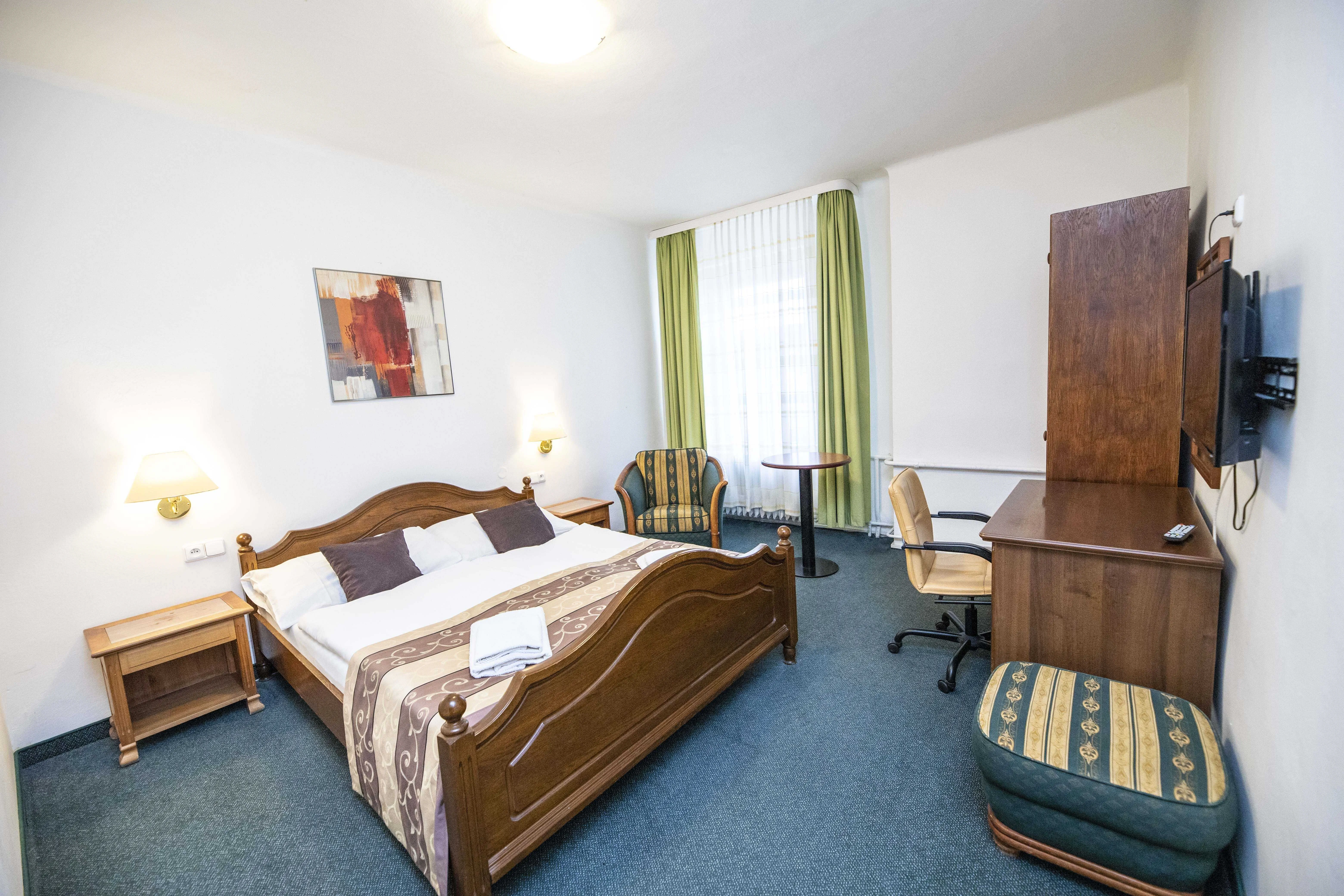Hotel Grand Řevnice – Řevnice, Česká republika