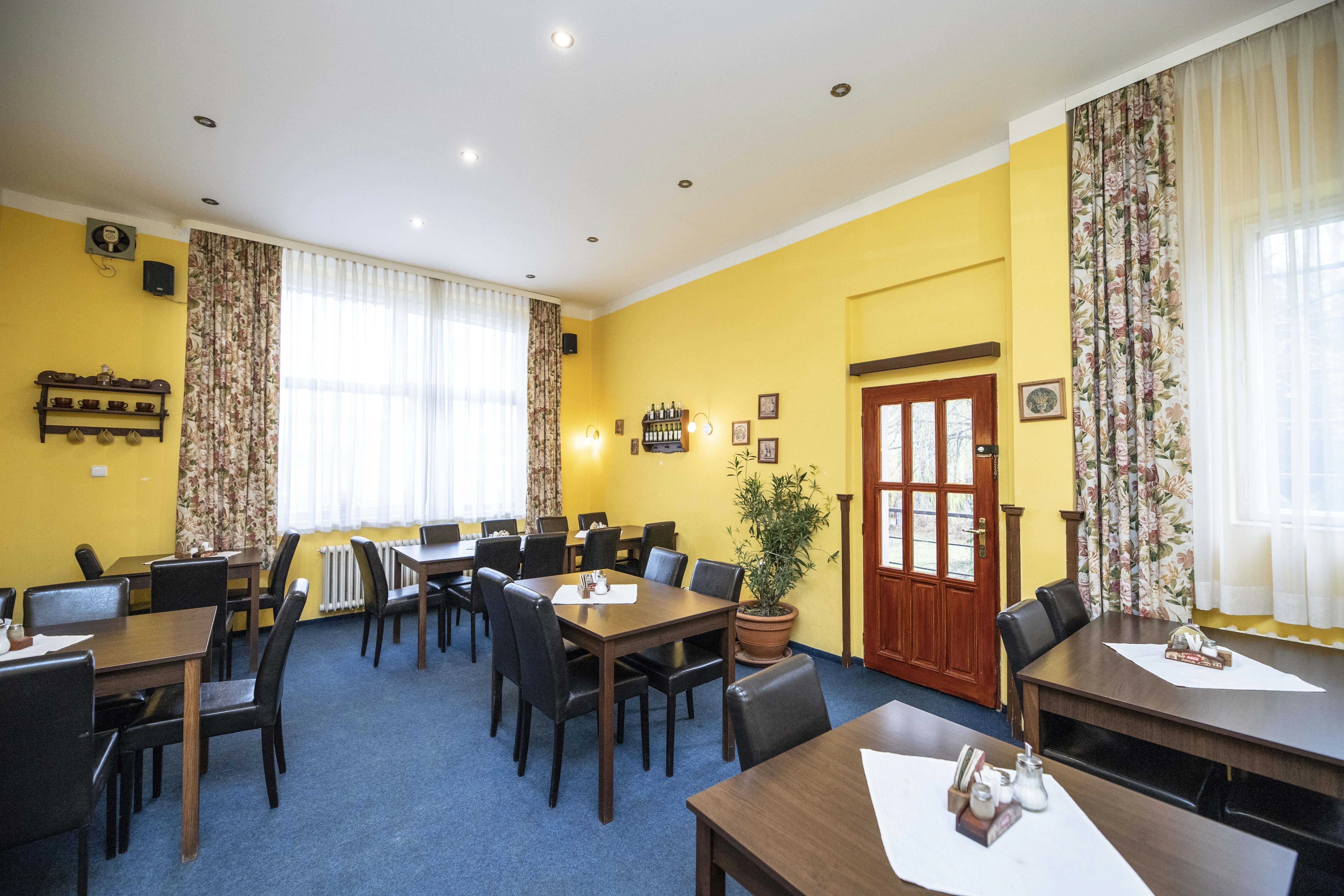 Hotel Grand Řevnice – Řevnice, Česká republika