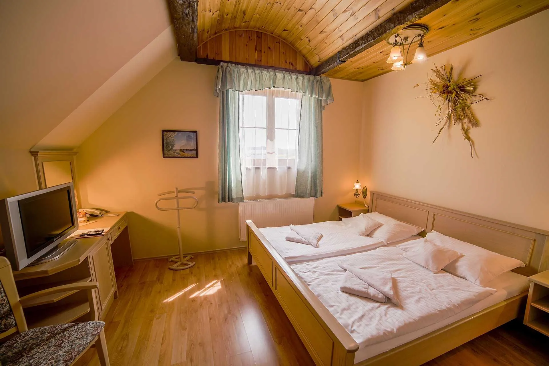 Hotel Tři Věžičky Střítež - foto 3