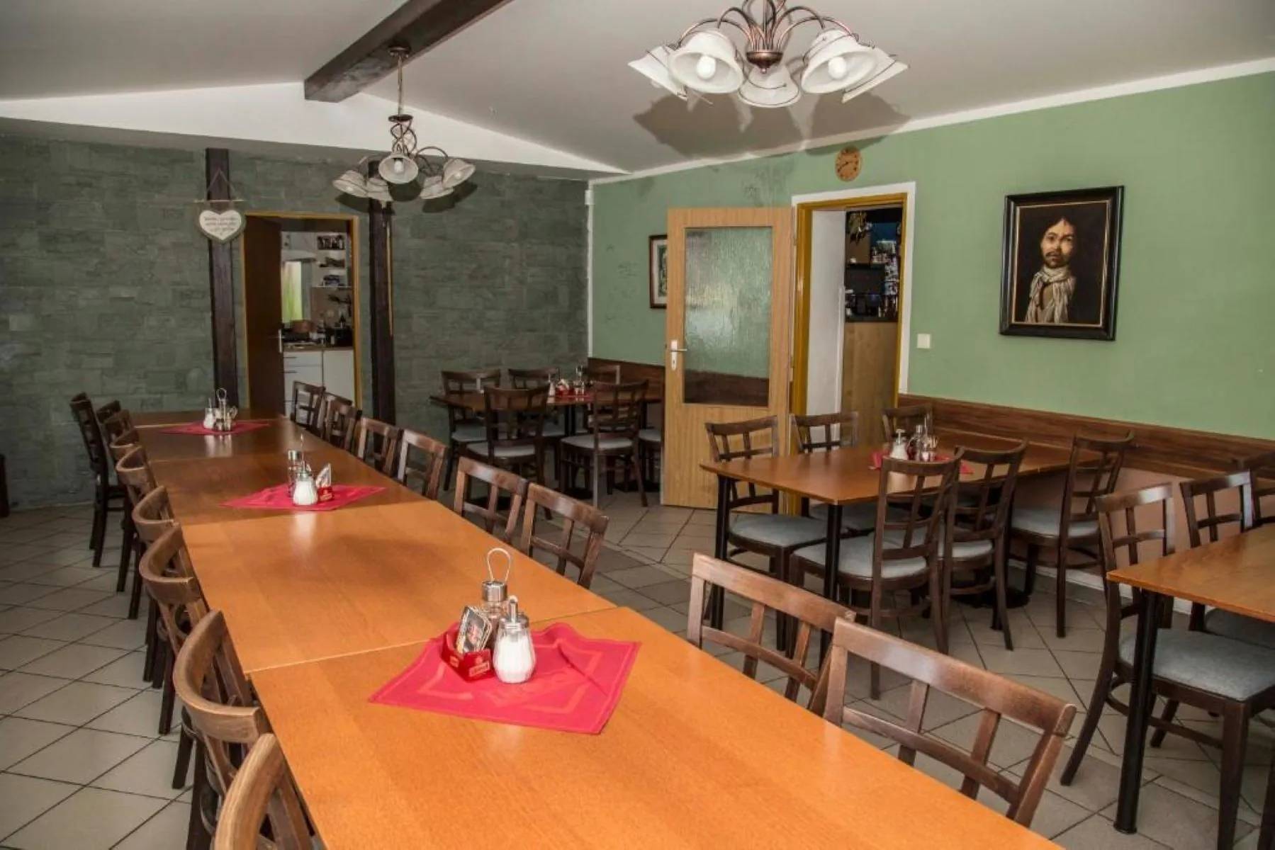 Hotel U Lip Trojanovice – Trojanovice, Republica Cehă