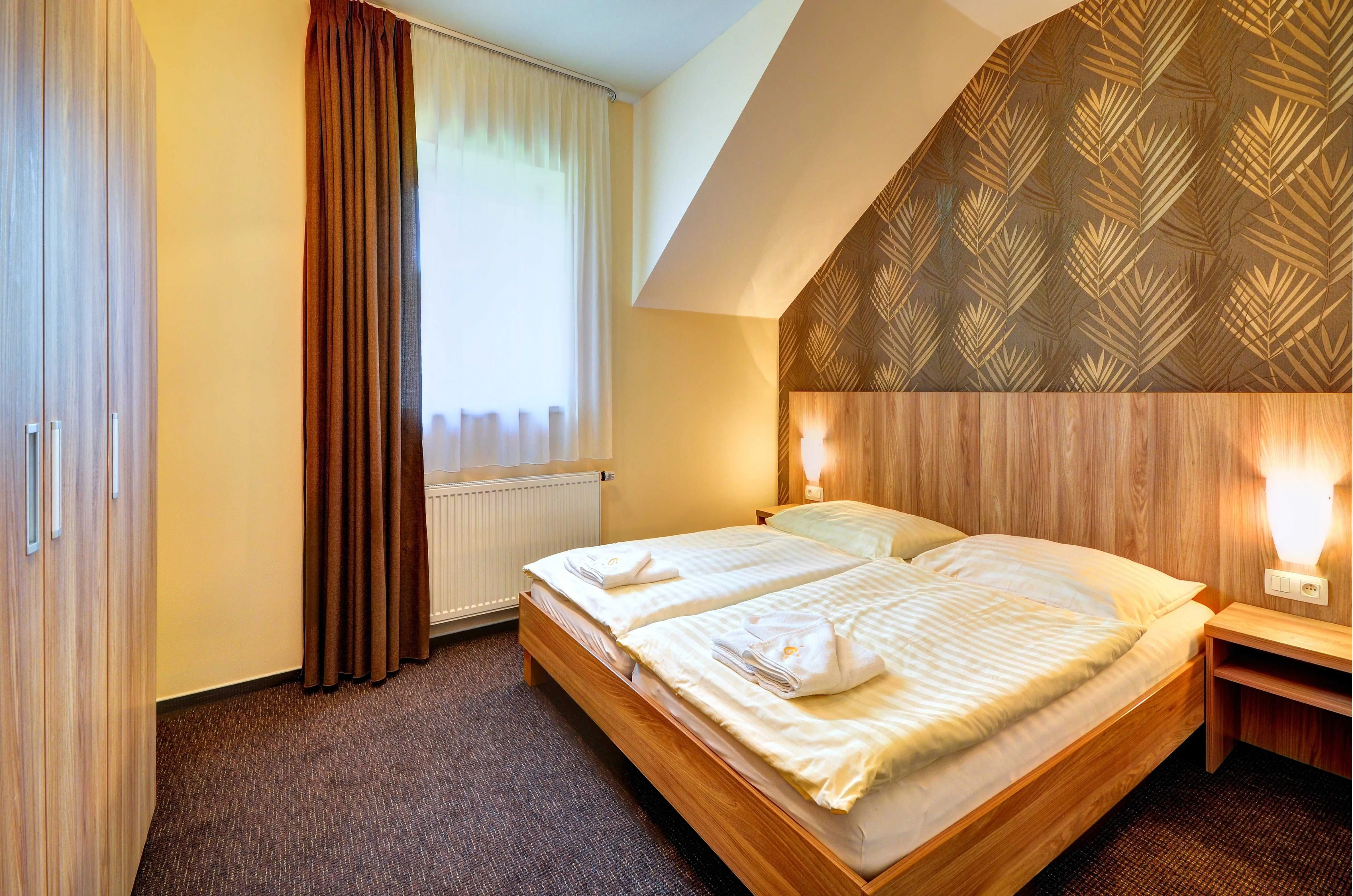 Wellness hotel Helios Lipová-lázně – Lipová-lázně, Republica Cehă