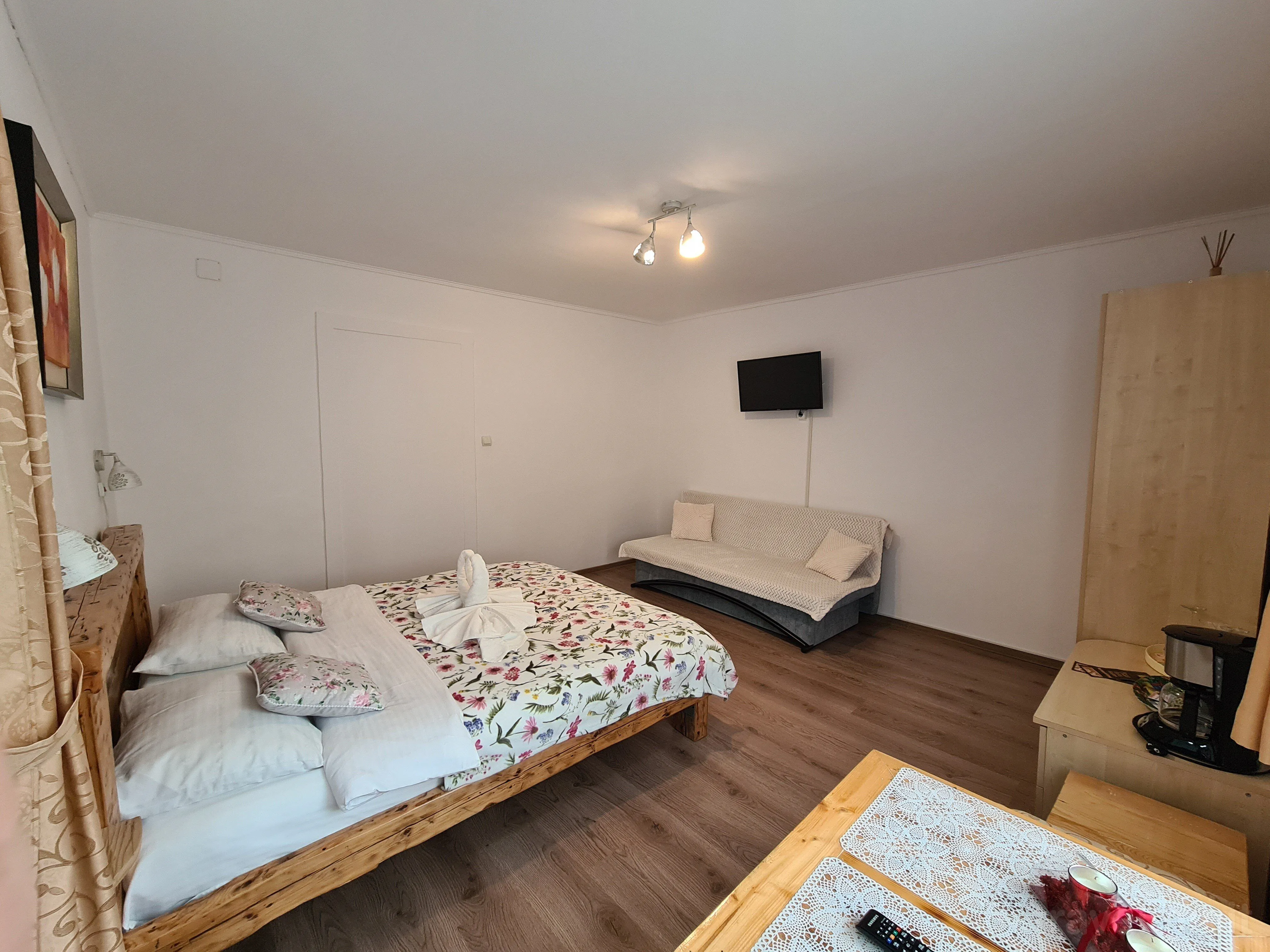 Casa Farcaș Bușteni – Buşteni, România