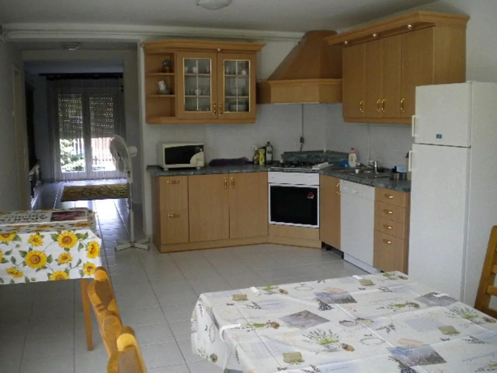 Vadrózsa Apartmanház Poroszló – Poroszló, Ungaria