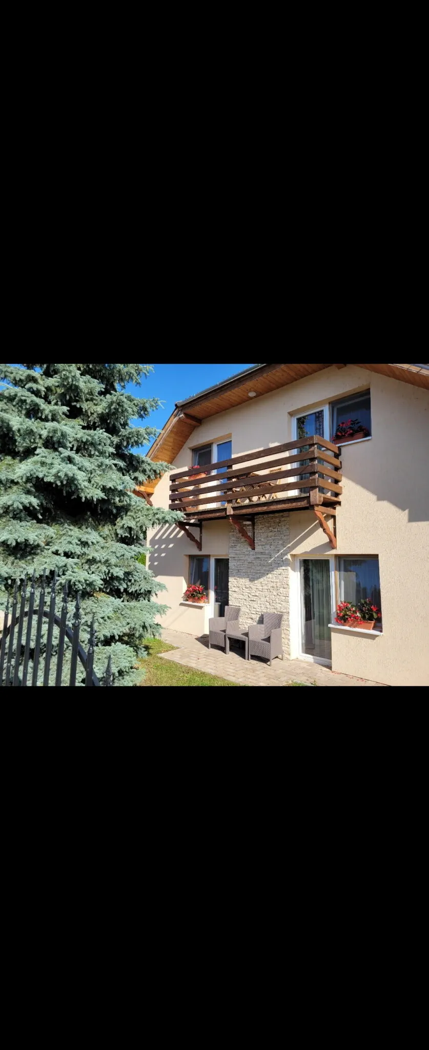 Olivér Apartmanház Balatonlelle – Balatonlelle, Ungaria