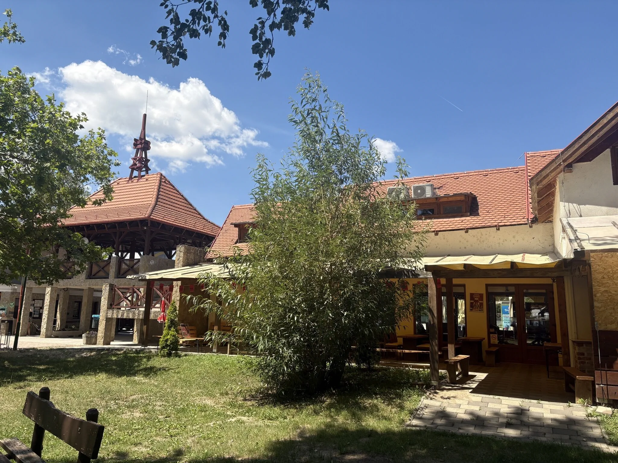 Szitakötő Panzió Balatonfűzfő – Balatonfűzfő, Maďarsko