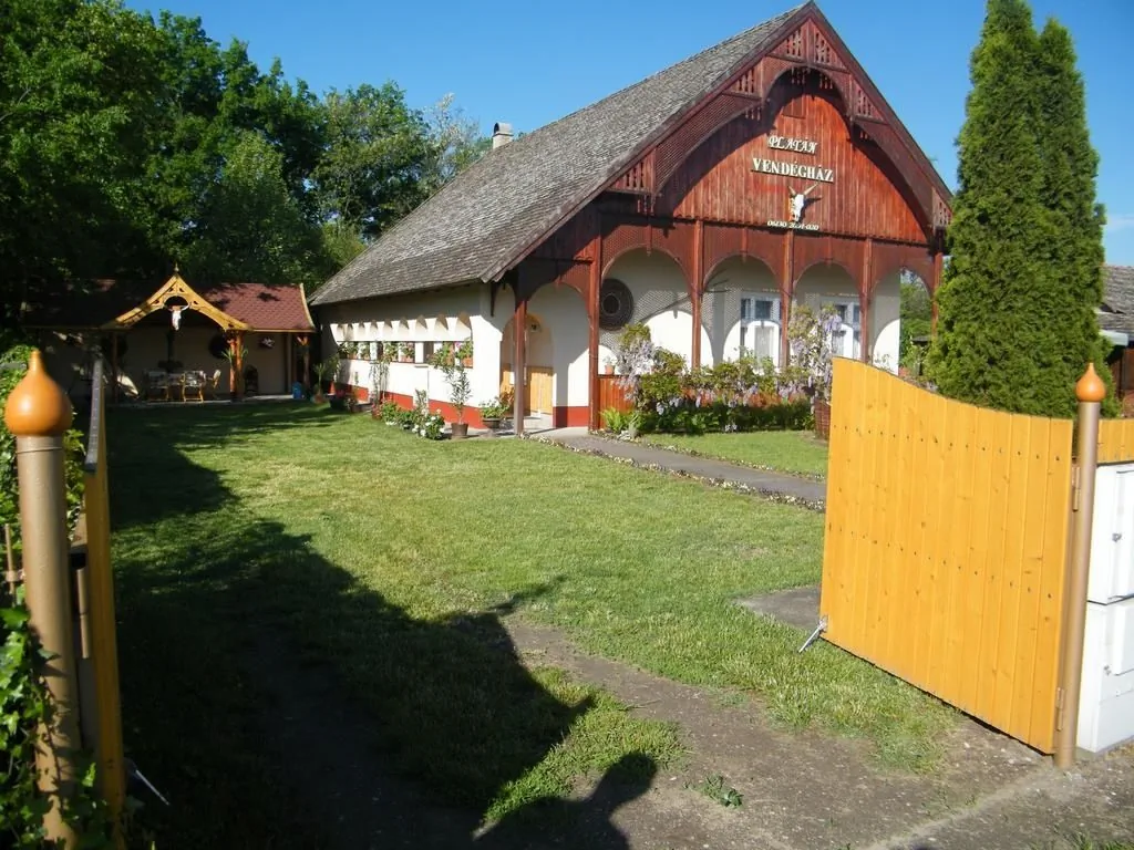 Platán Vendégház Ópusztaszer - foto 1