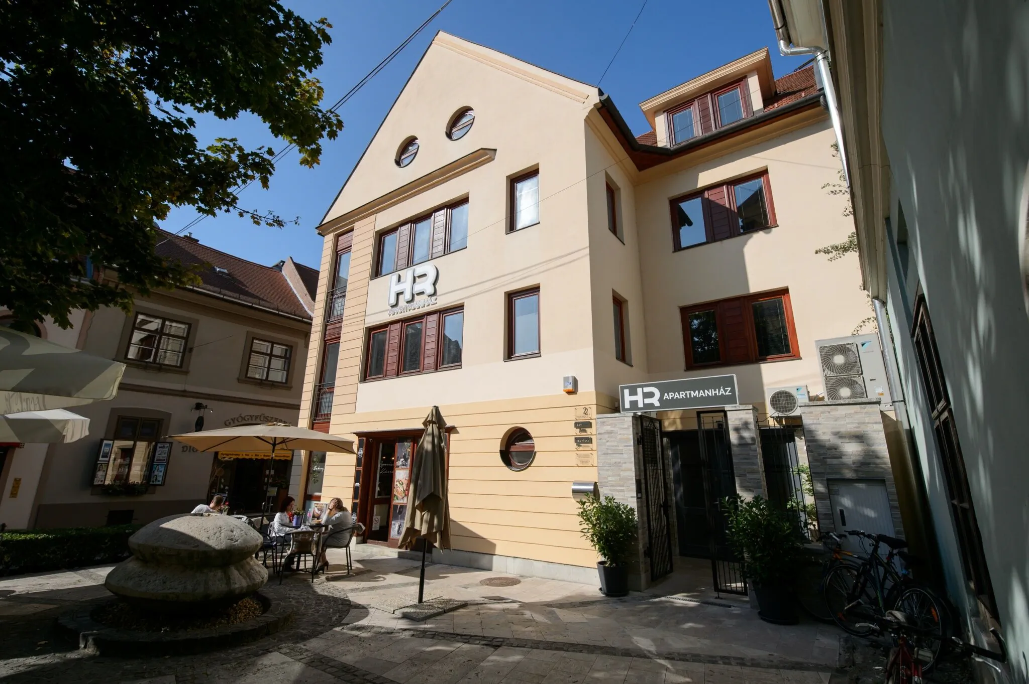 HR Apartmanház Eger – Eger, Ungaria