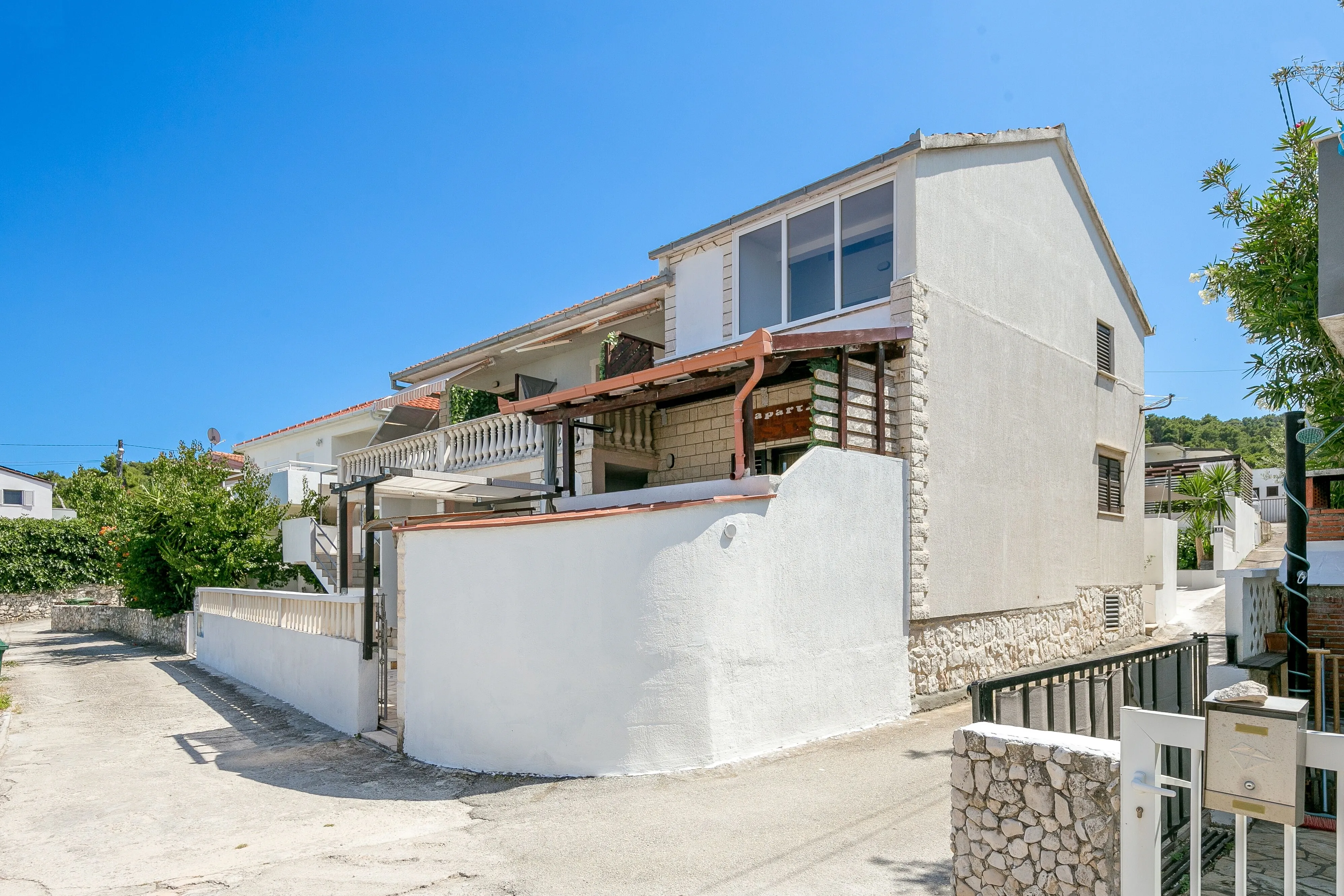 Apartments By The Sea Slatine, Čiovo - 16131 Slatine – Slatine, Croația