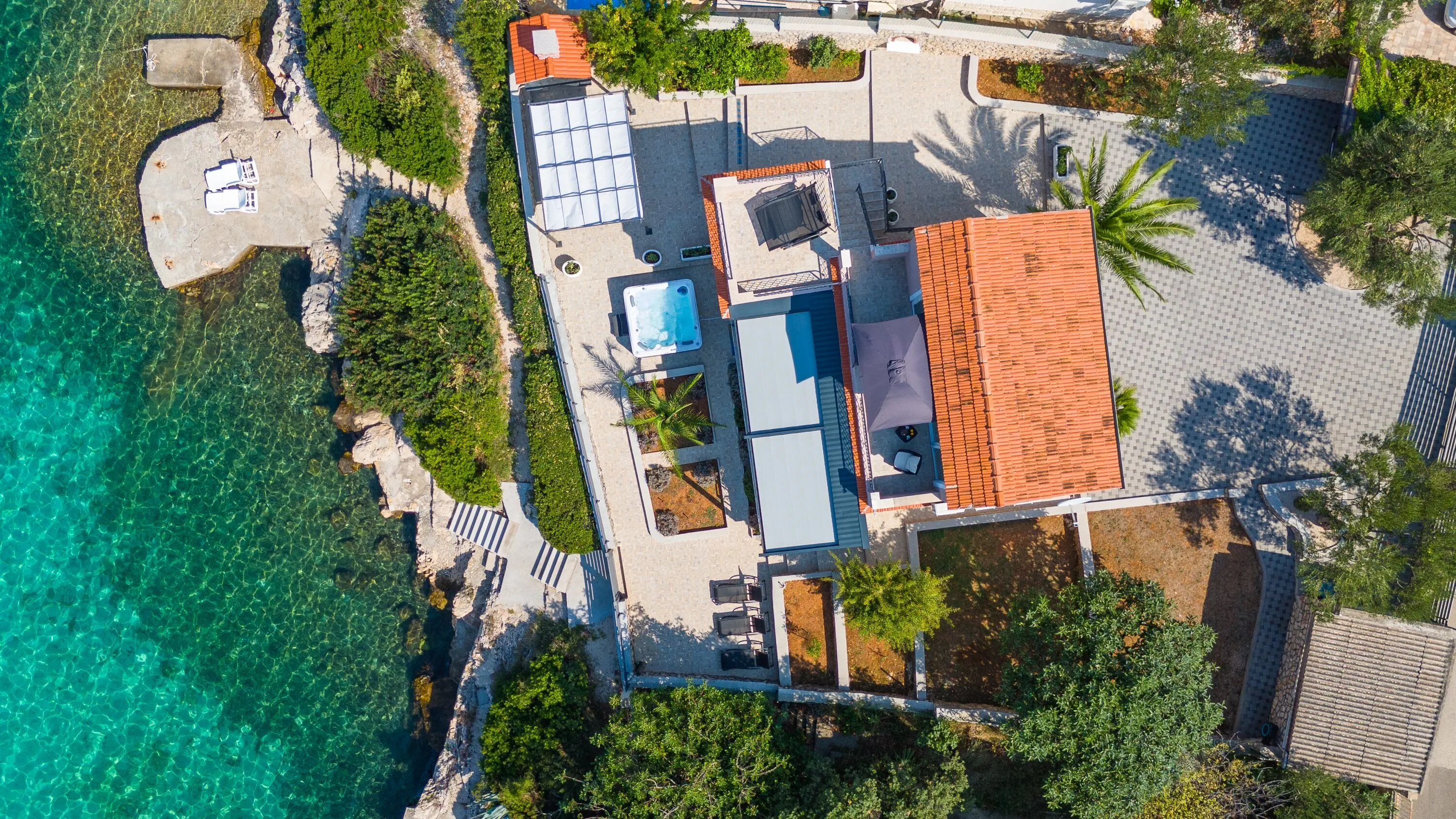 Beachfront Family-friendly House With Hot Tub Kanica, Rogoznica - 16304 Kanica – Kanica, Chorwacja