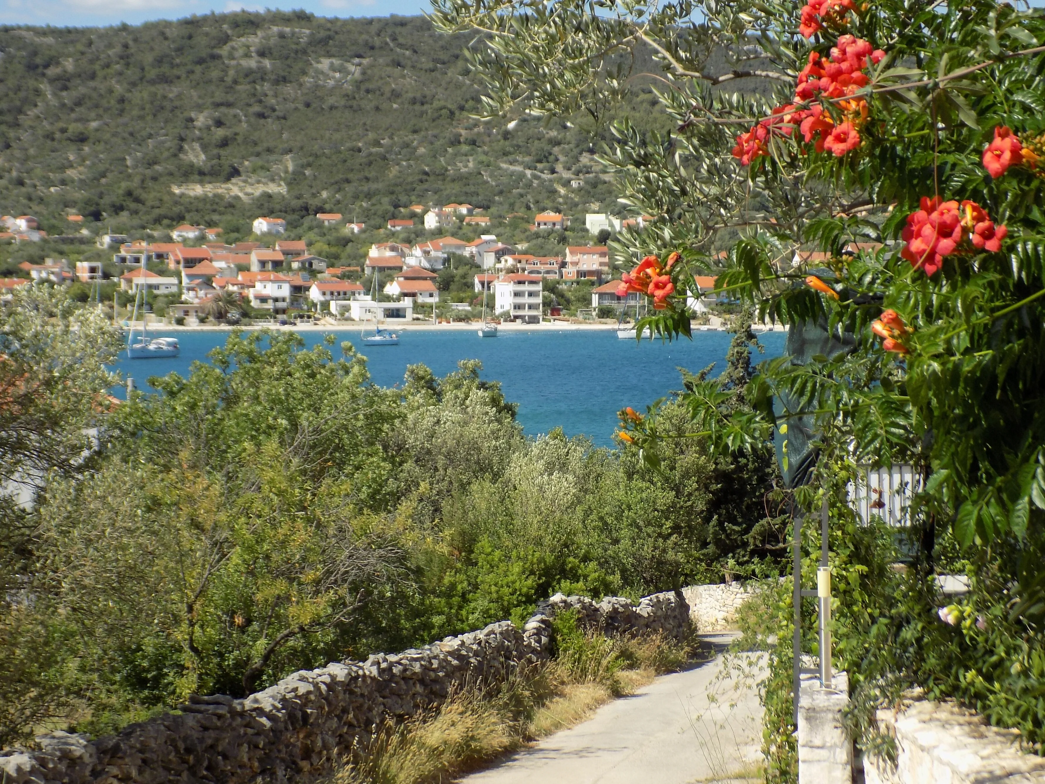 Apartments By The Sea Vinišće, Trogir - 16928 Vinišće - foto 1