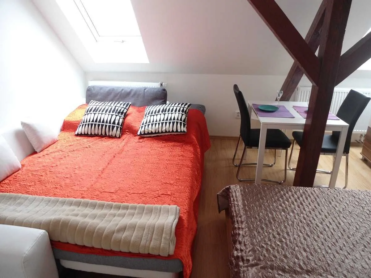 Suite OHRADA Praha - foto 2