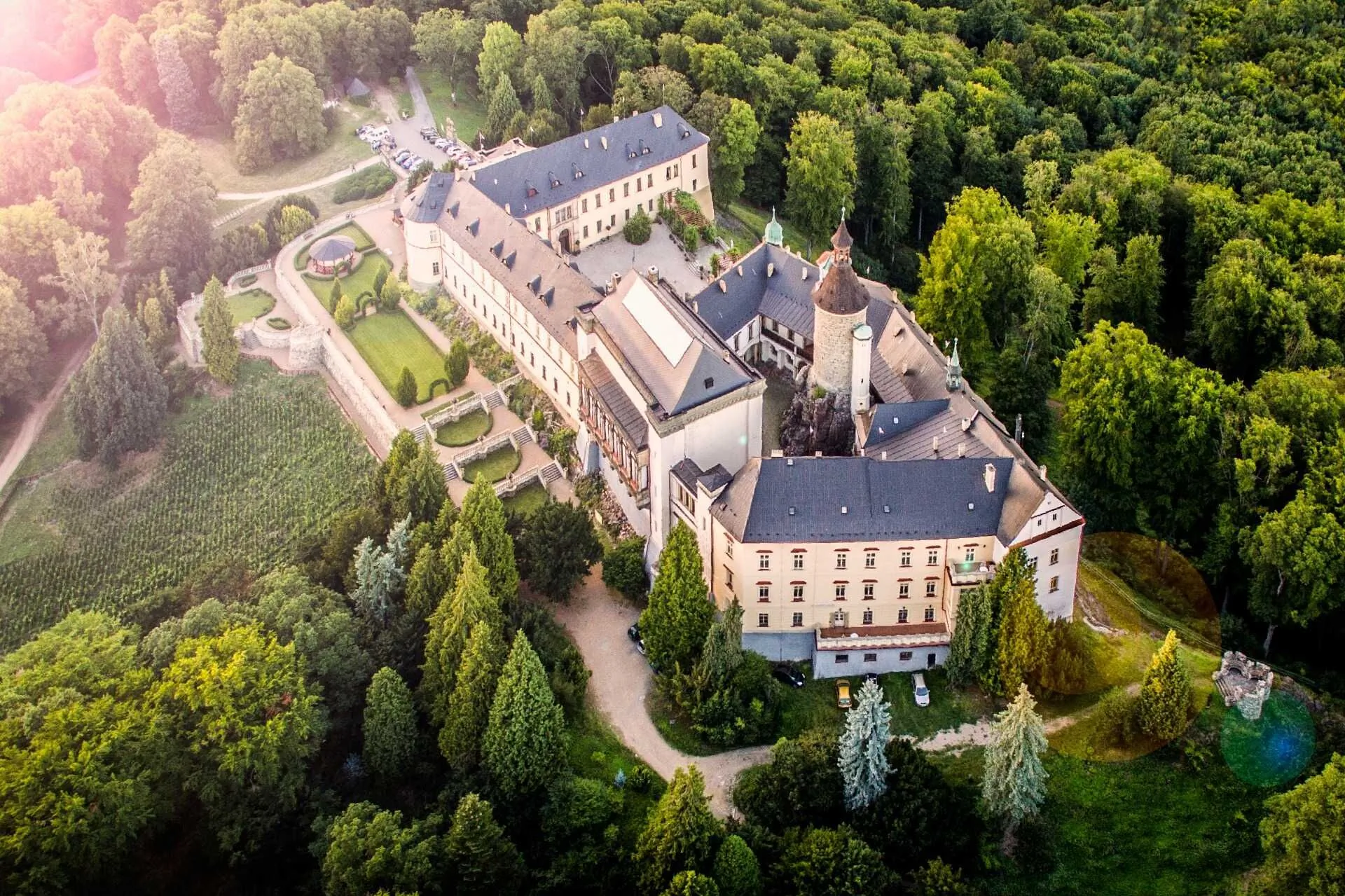 Chateau Hotel Zbiroh – Zbiroh, Republica Cehă