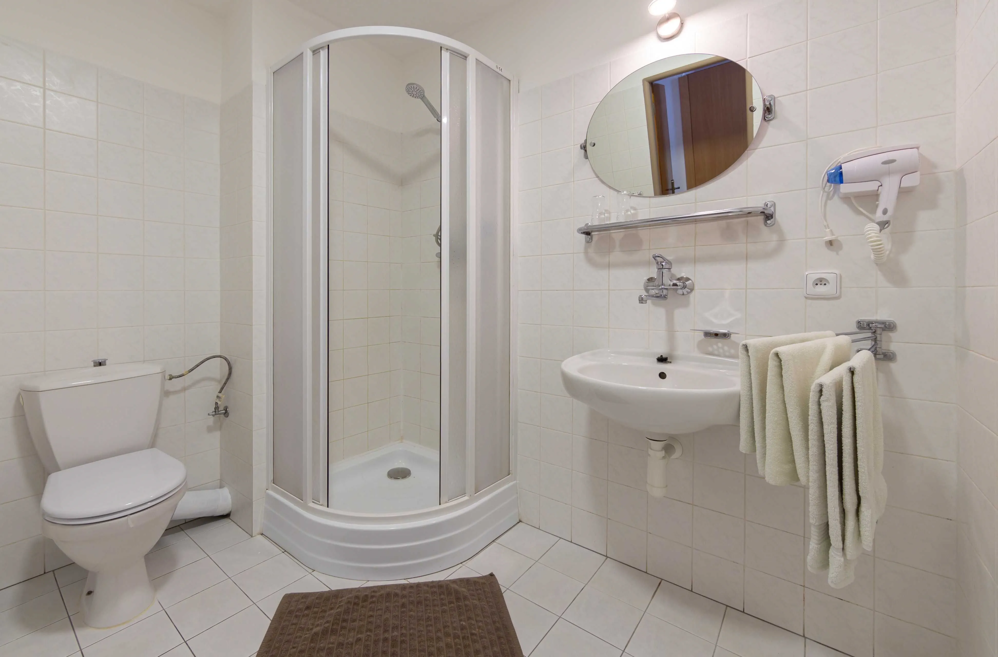 Hotel a Kozlovna Alfa Třebíč – Třebíč, Česká republika