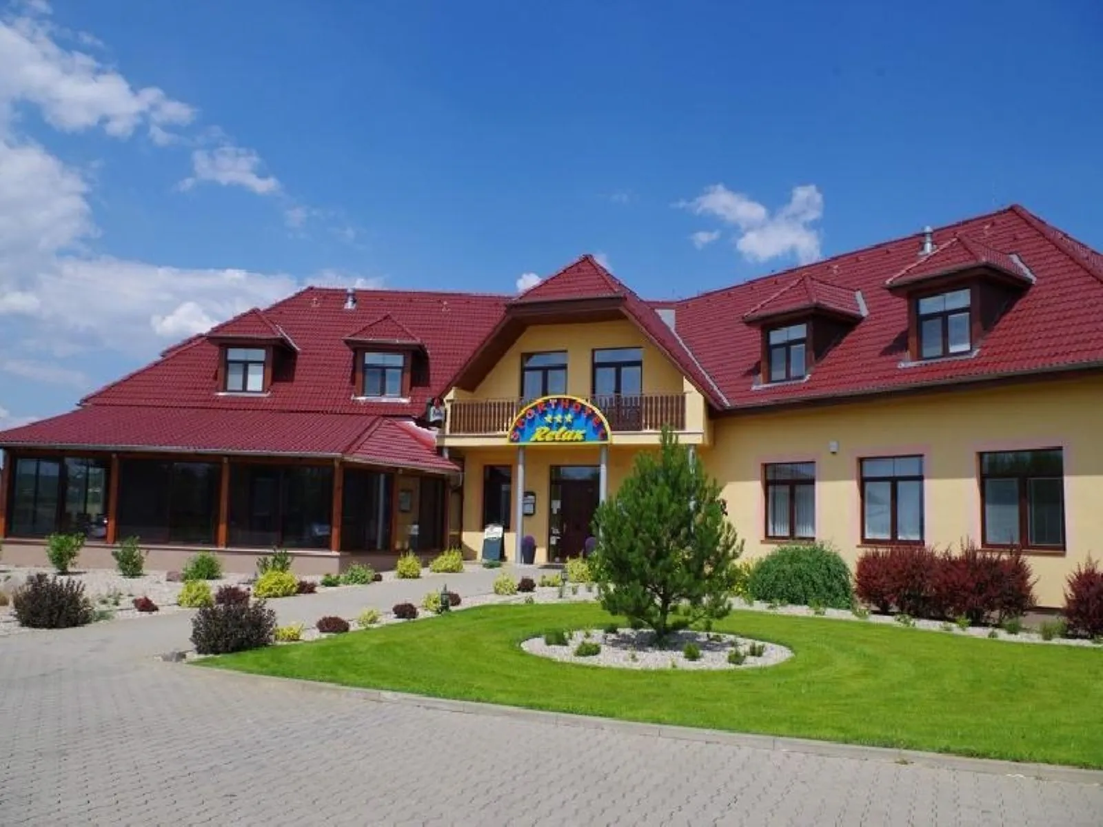 SPORTHOTEL RELAX Veletov - foto 1