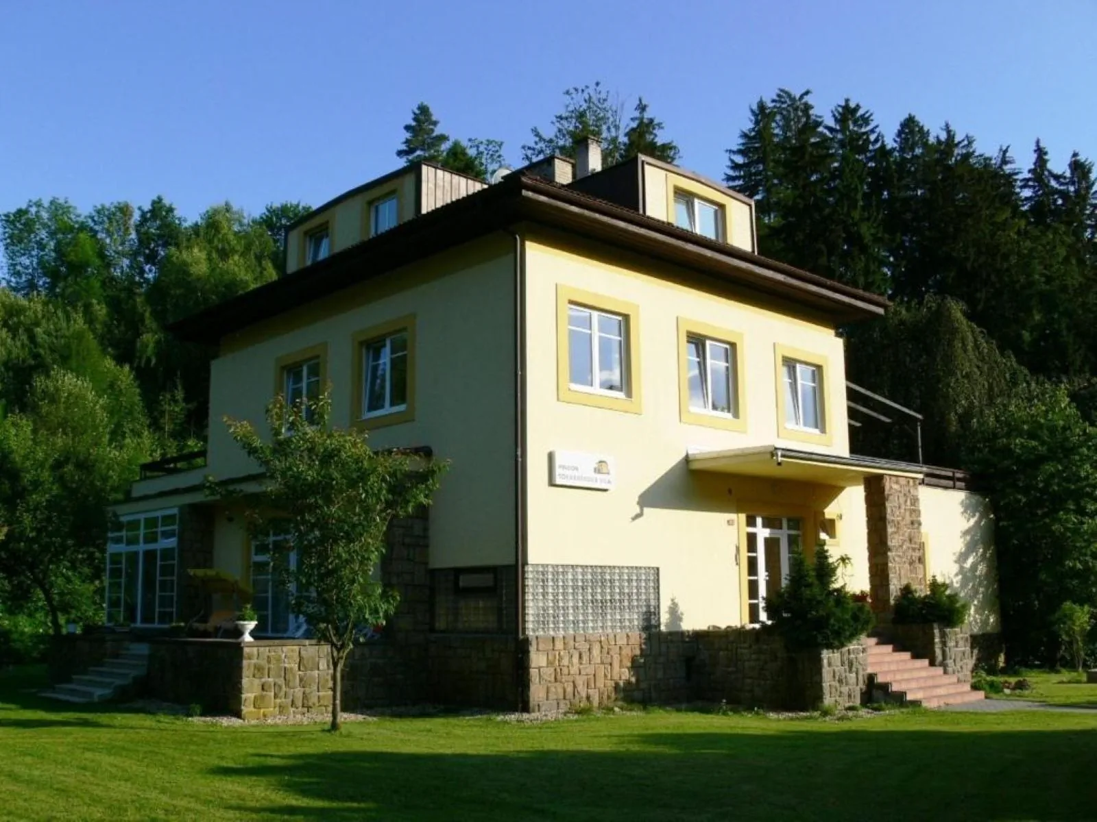 Penzion Továrníkova vila Skuhrov nad Bělou – Skuhrov nad Bělou, Czechy