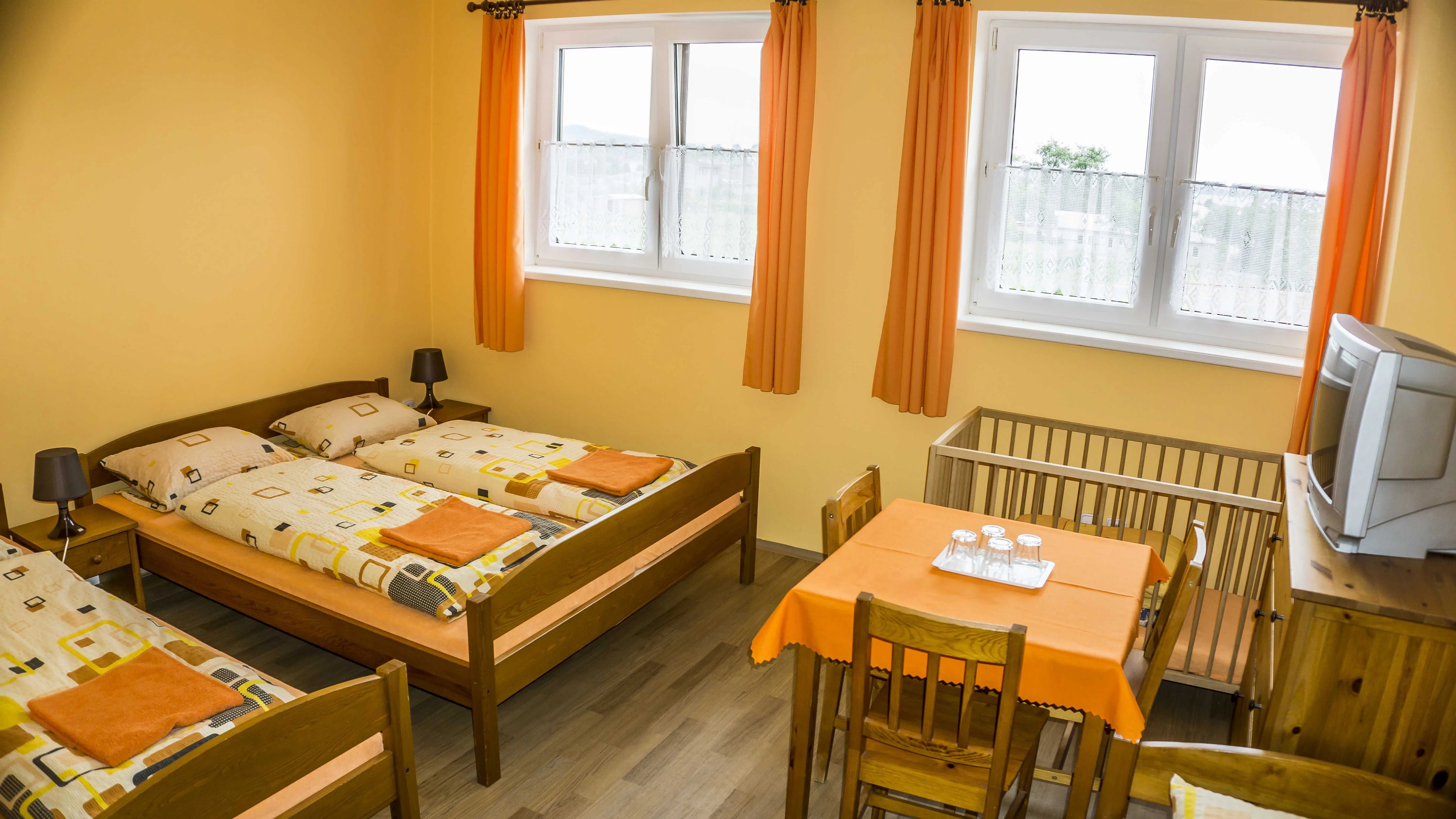 Penzion s restaurací Na Fürhaple Šakvice – Šakvice, Republica Cehă